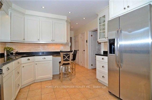 Photo 5 of 34 Wild Cherry Lane, Markham, Royal Orchard — HOMEH