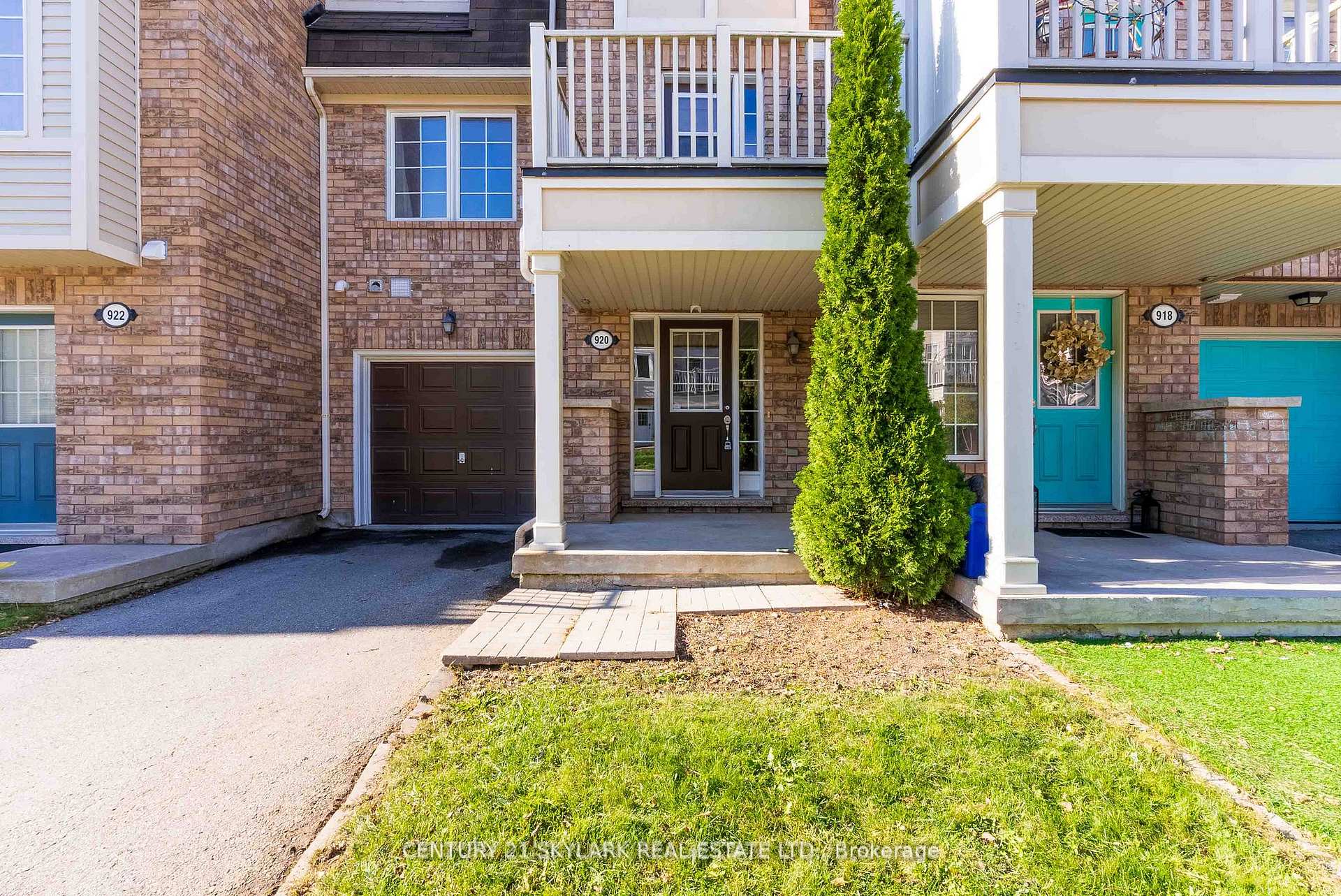 Photo 3 of 920 Deverell Place, Milton, Coates — HOMEH