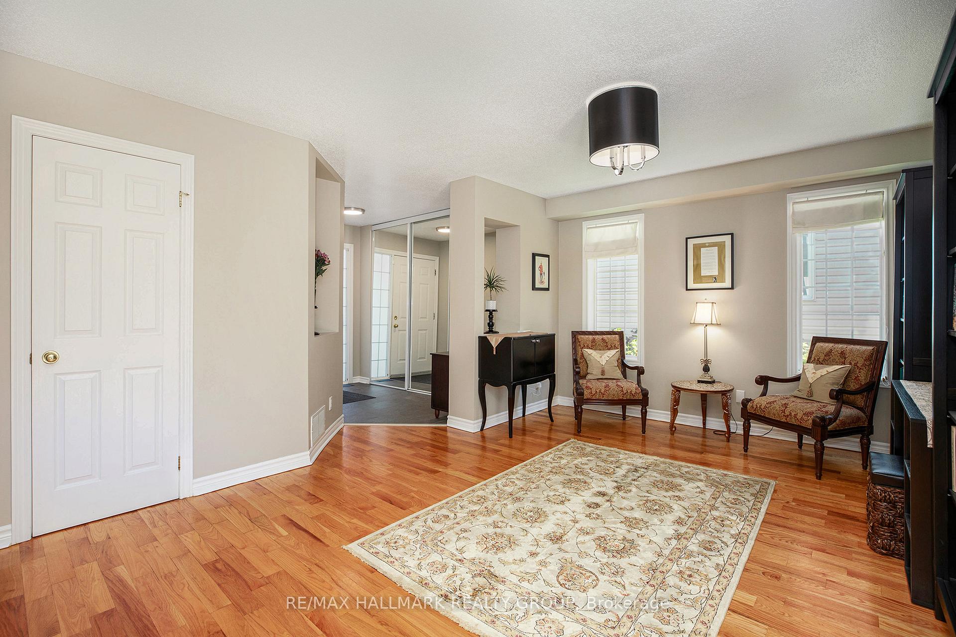 Photo 4 of 201 Yoho Drive, Ottawa, Kanata - Bridlewood — HOMEH