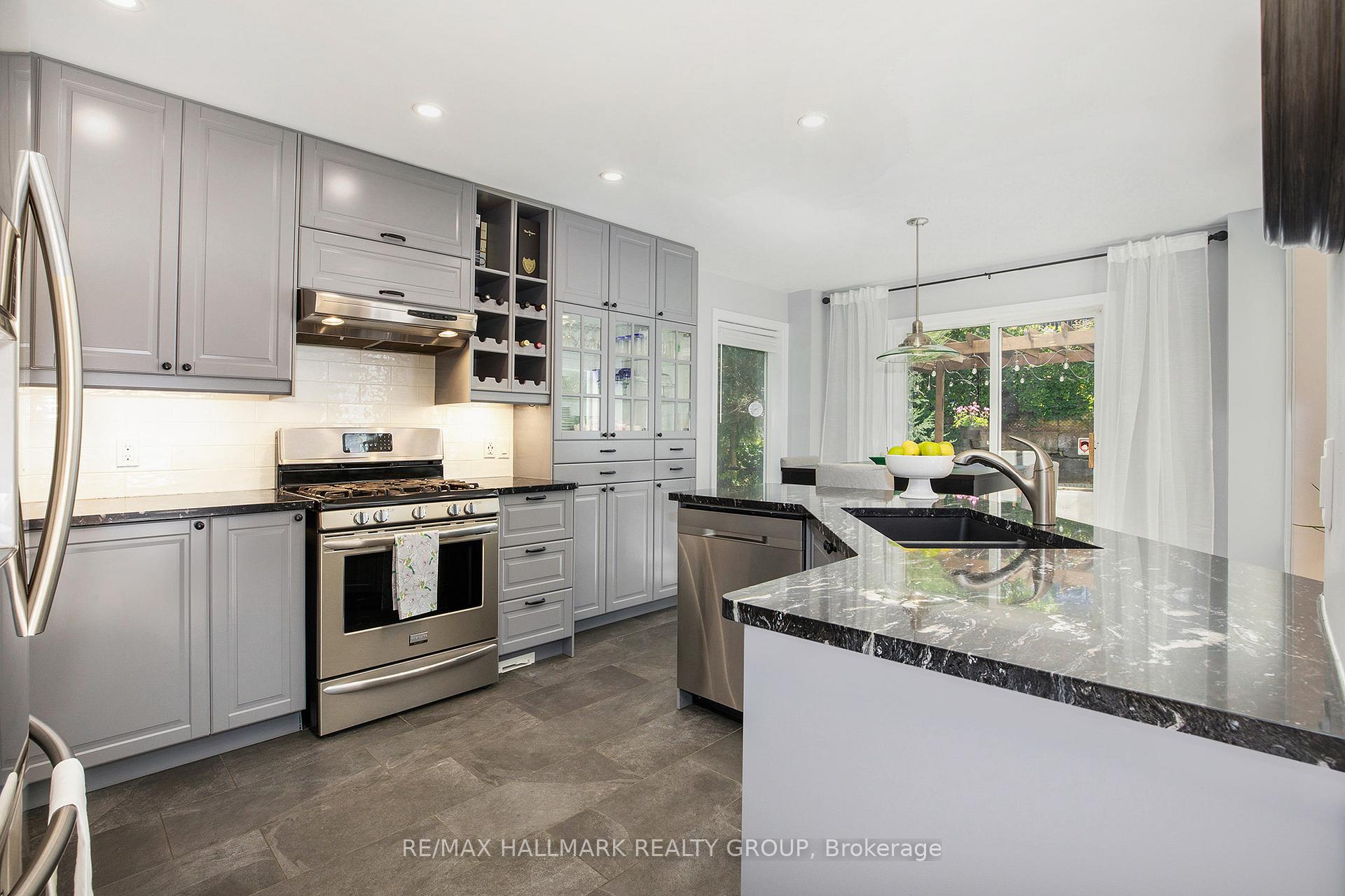 Photo 9 of 201 Yoho Drive, Ottawa, Kanata - Bridlewood — HOMEH