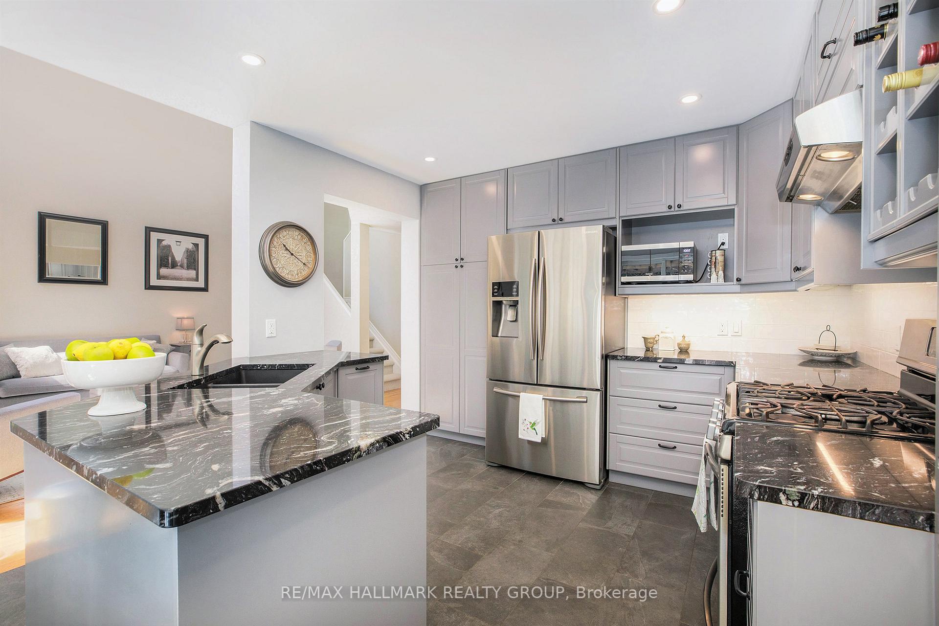 Photo 11 of 201 Yoho Drive, Ottawa, Kanata - Bridlewood — HOMEH