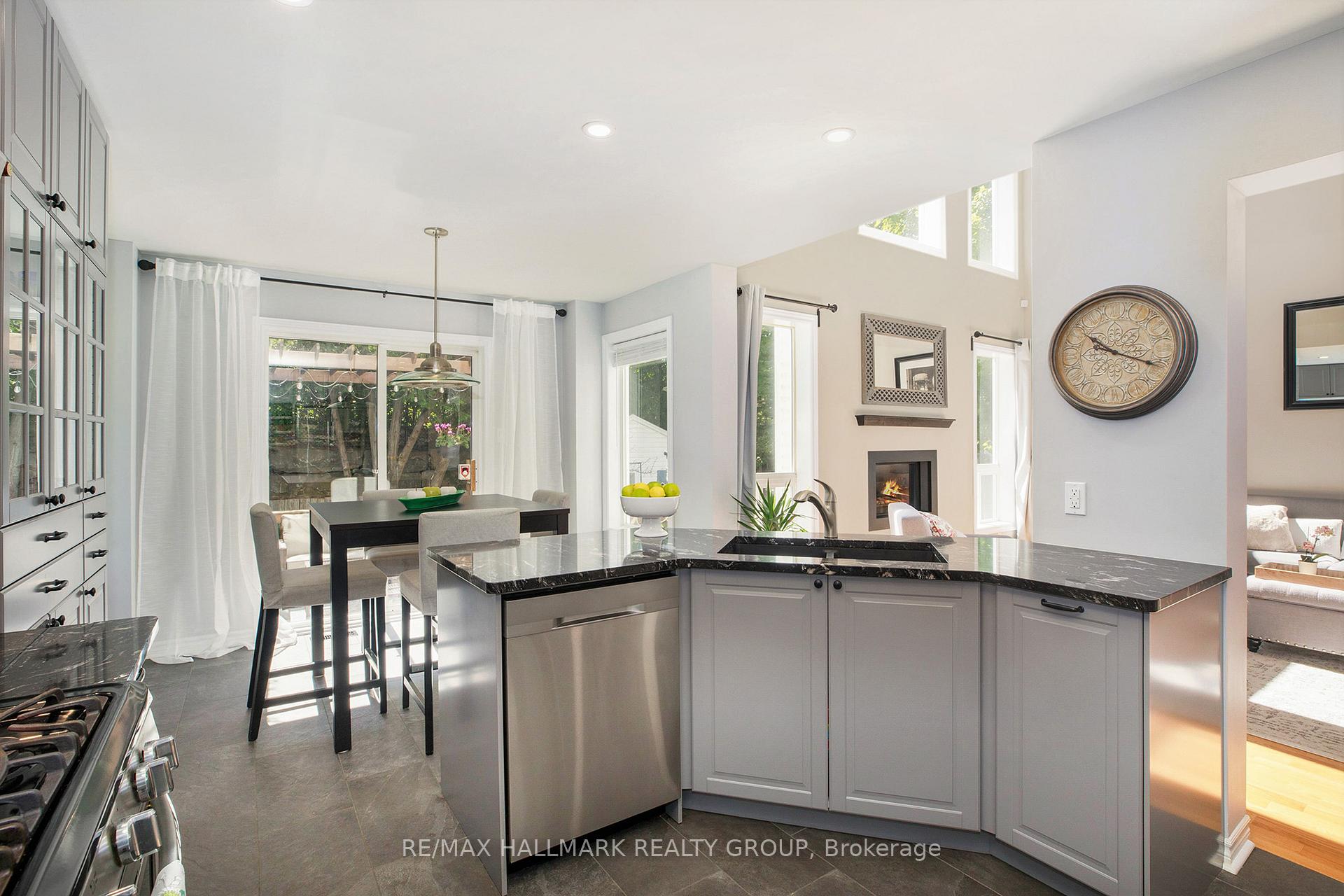 Photo 12 of 201 Yoho Drive, Ottawa, Kanata - Bridlewood — HOMEH