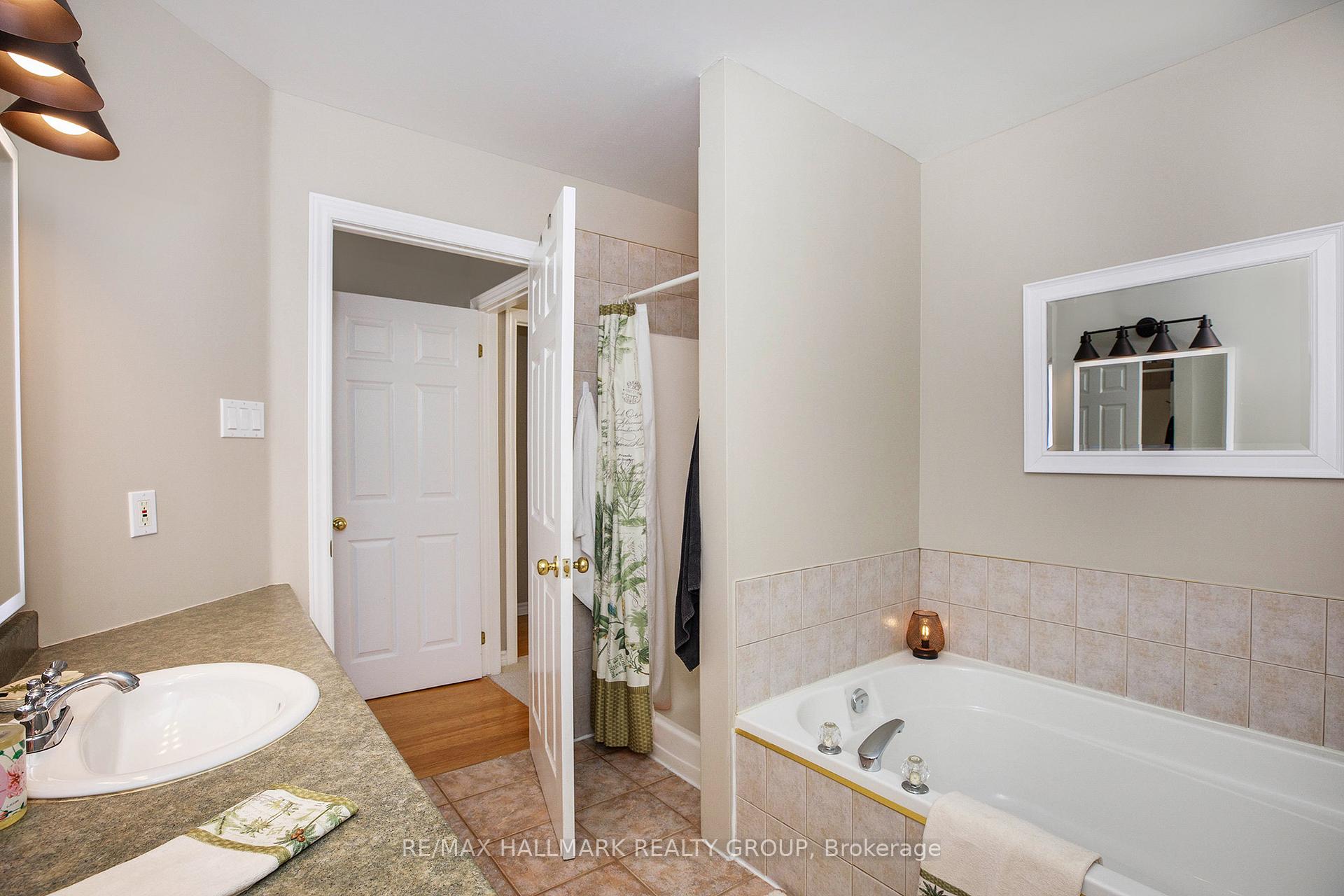Photo 19 of 201 Yoho Drive, Ottawa, Kanata - Bridlewood — HOMEH