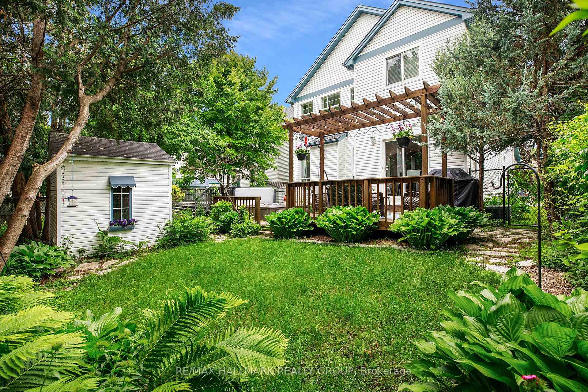 Photo 33 of 201 Yoho Drive, Ottawa, Kanata - Bridlewood — HOMEH