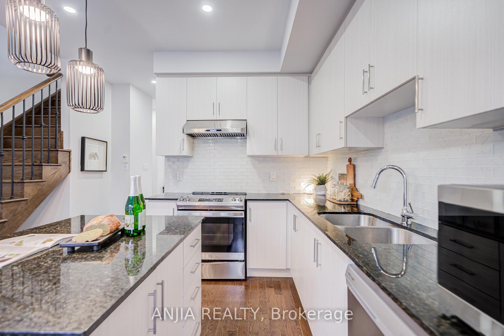Photo 18 of 62 Harvest Field Road, Markham, Cornell — HOMEH