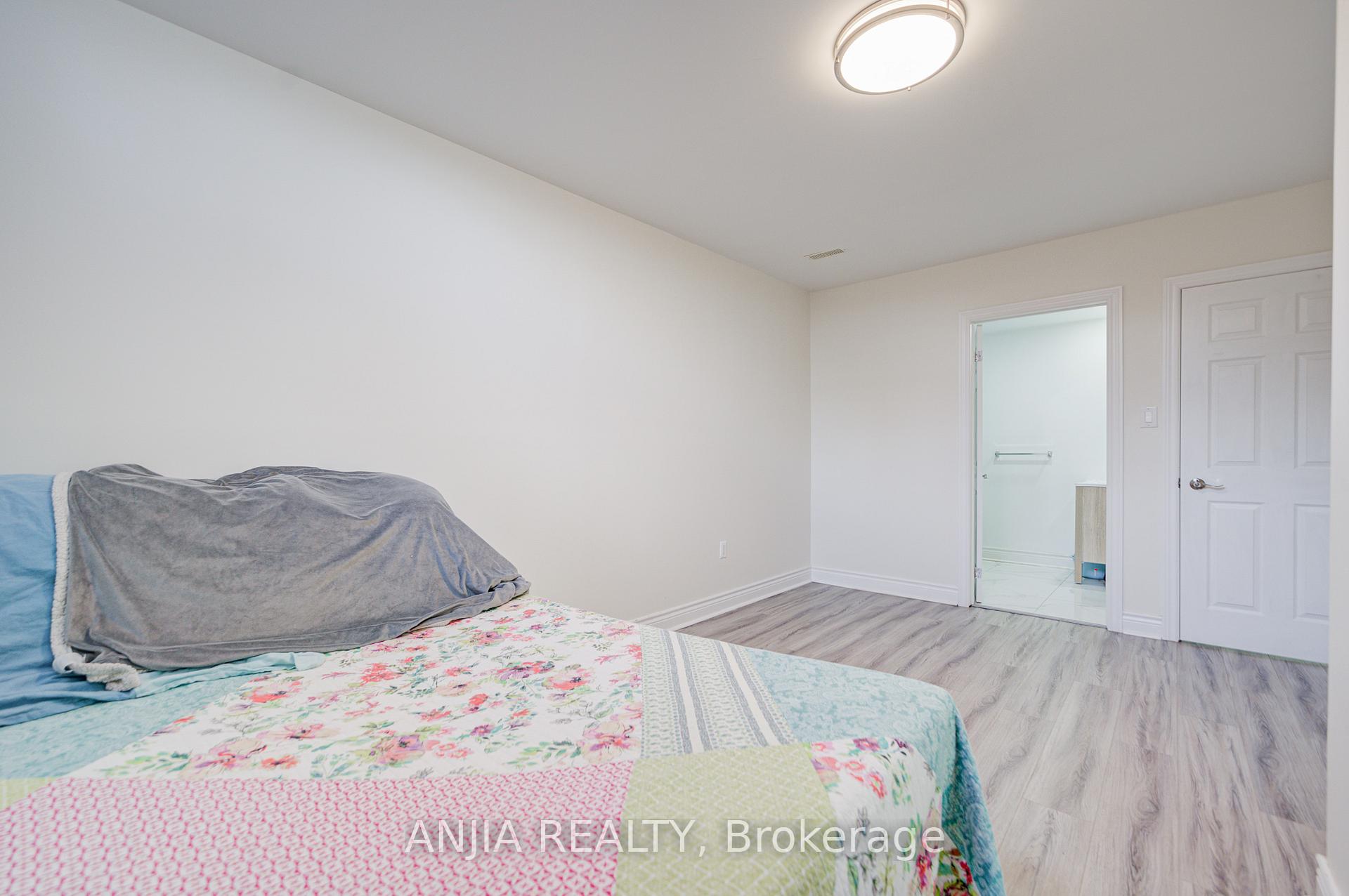 Photo 42 of 62 Harvest Field Road, Markham, Cornell — HOMEH