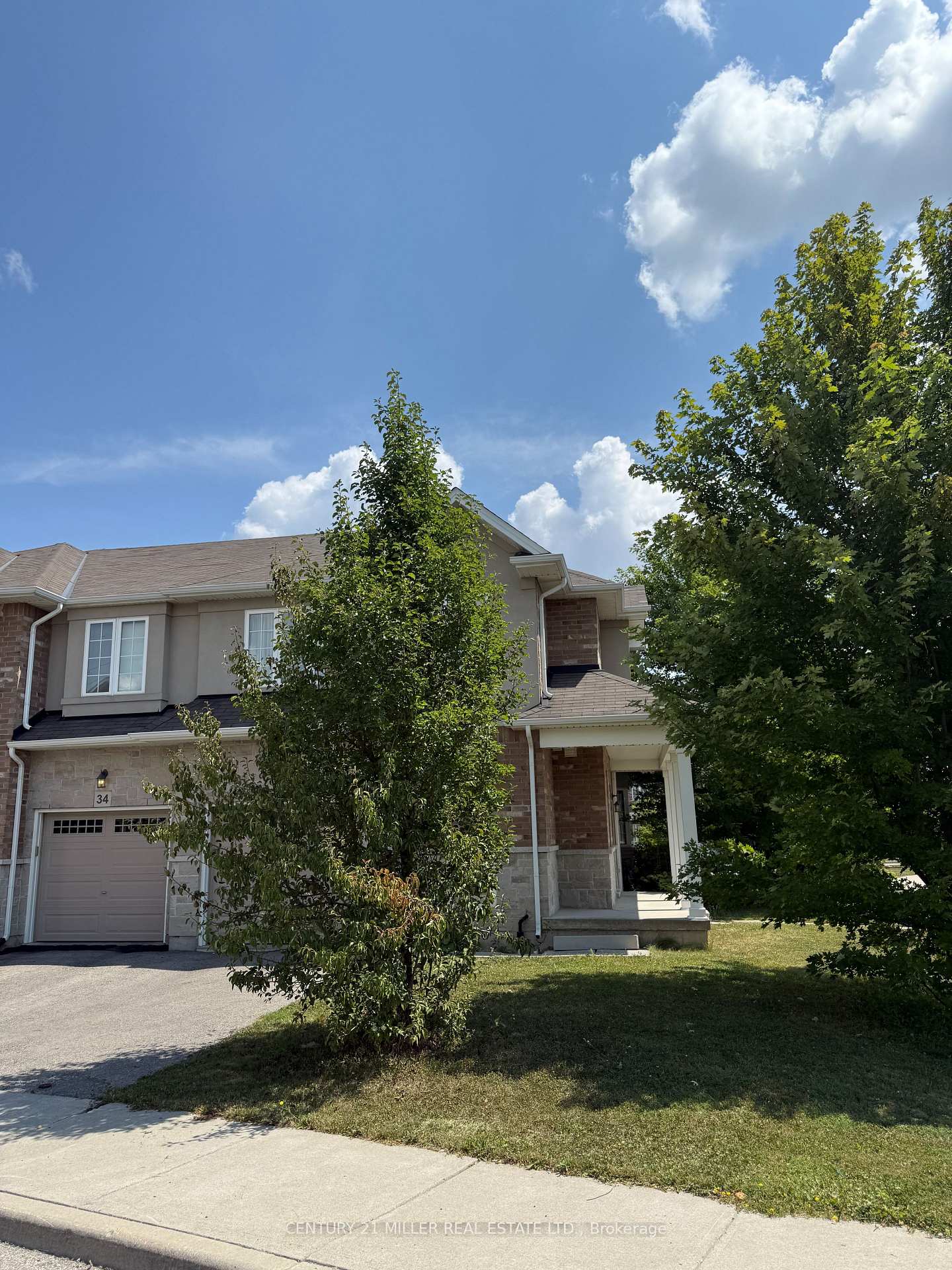 Photo 2 of Unit 35, 90 Raymond Road, Hamilton, Meadowlands — HOMEH