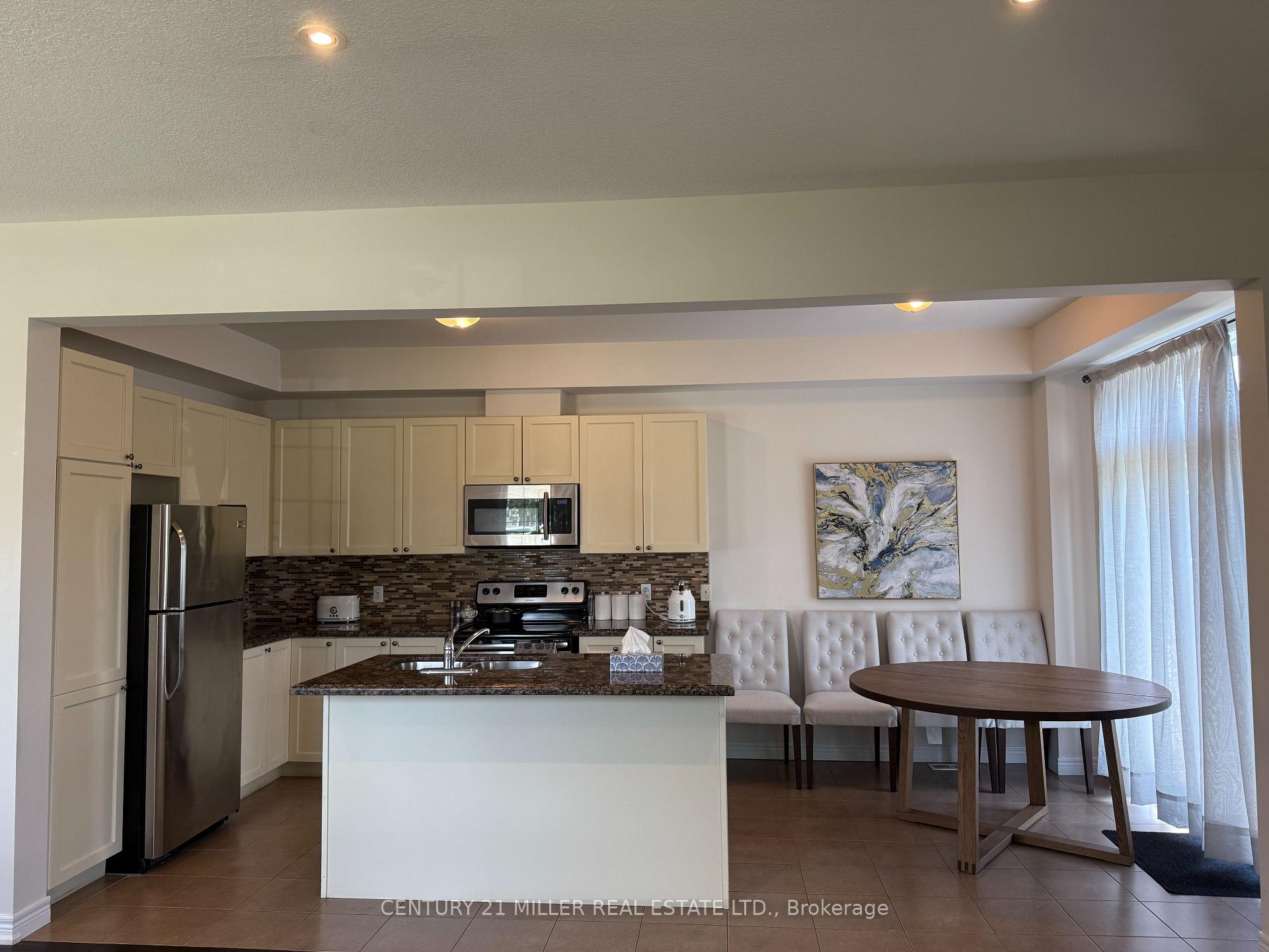 Photo 5 of Unit 35, 90 Raymond Road, Hamilton, Meadowlands — HOMEH