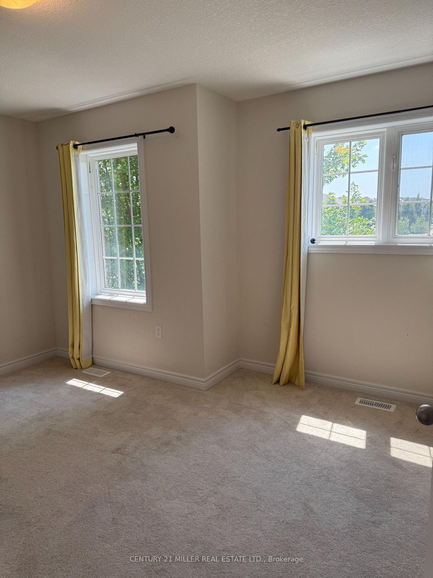 Photo 17 of Unit 35, 90 Raymond Road, Hamilton, Meadowlands — HOMEH
