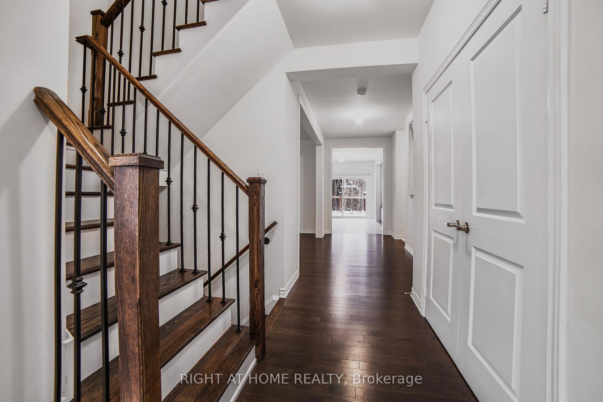Photo 17 of 1621 Emberton Way, Innisfil, Alcona — HOMEH
