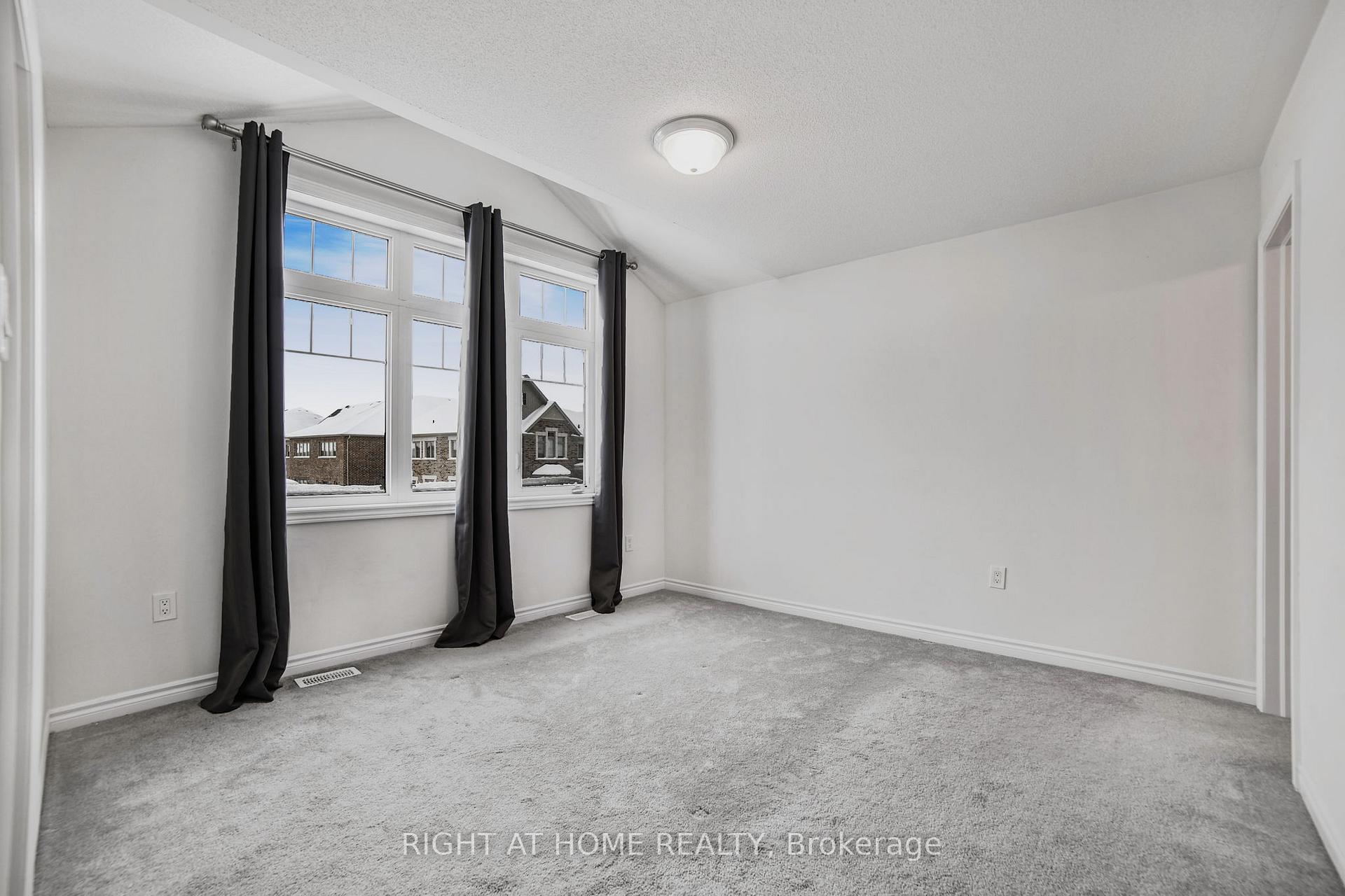 Photo 19 of 1621 Emberton Way, Innisfil, Alcona — HOMEH