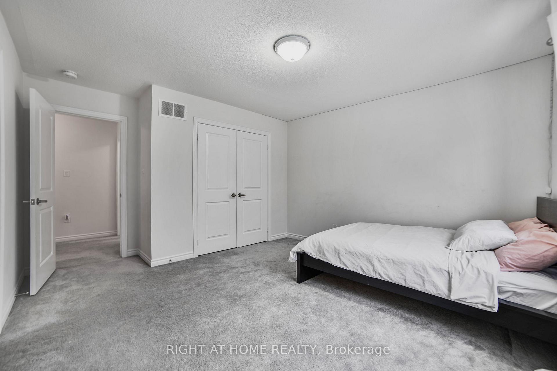 Photo 25 of 1621 Emberton Way, Innisfil, Alcona — HOMEH