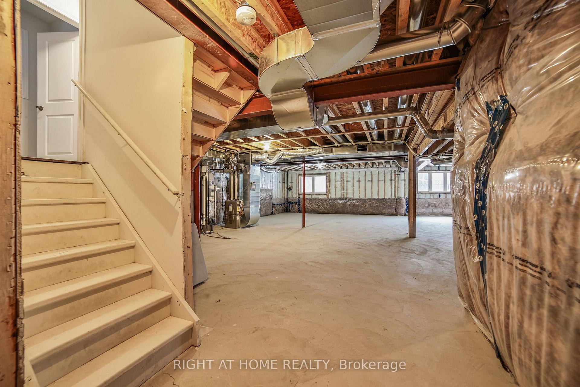 Photo 37 of 1621 Emberton Way, Innisfil, Alcona — HOMEH