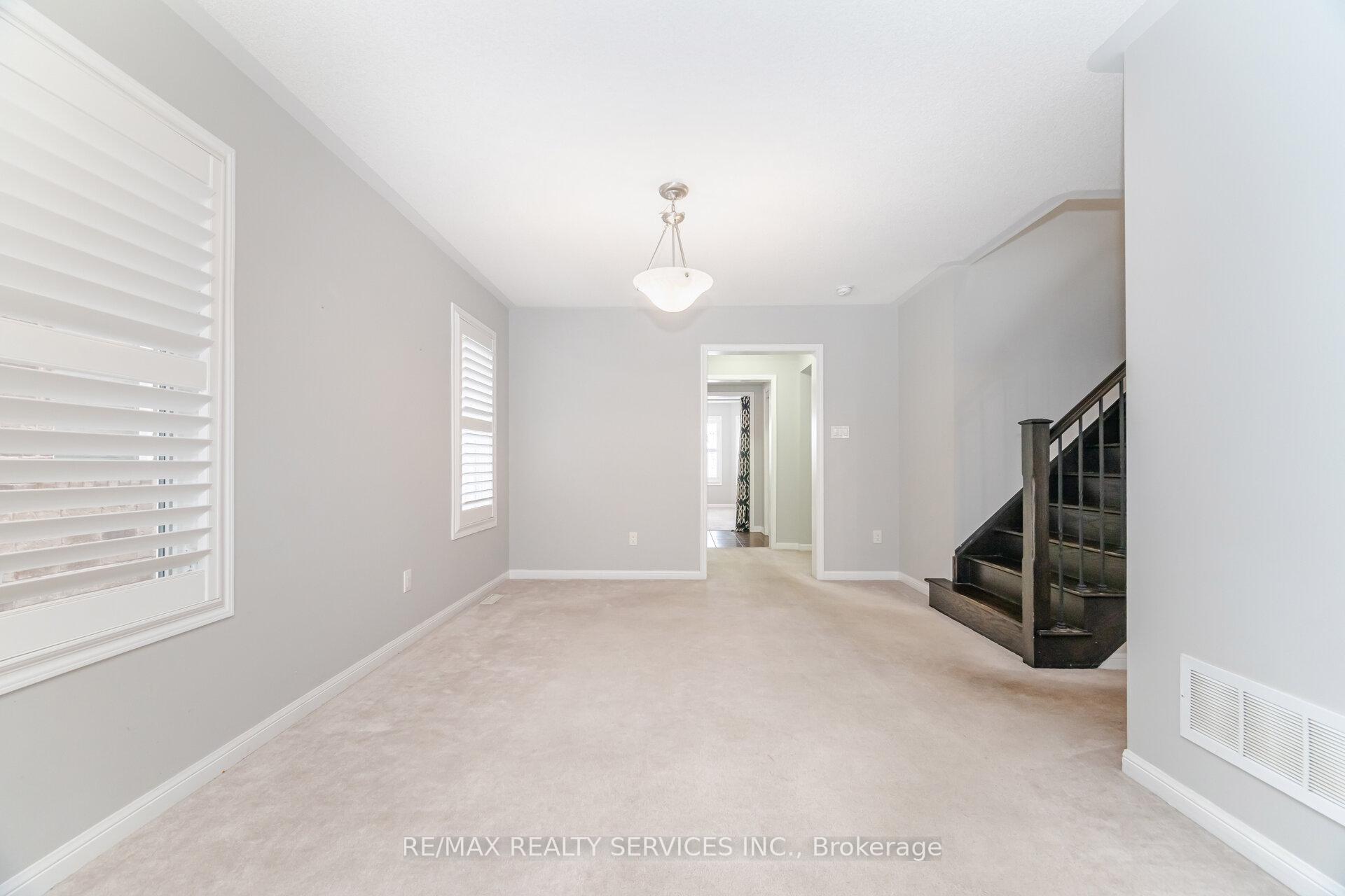 Photo 11 of 278 Gleave Terrace, Milton, Harrison — HOMEH