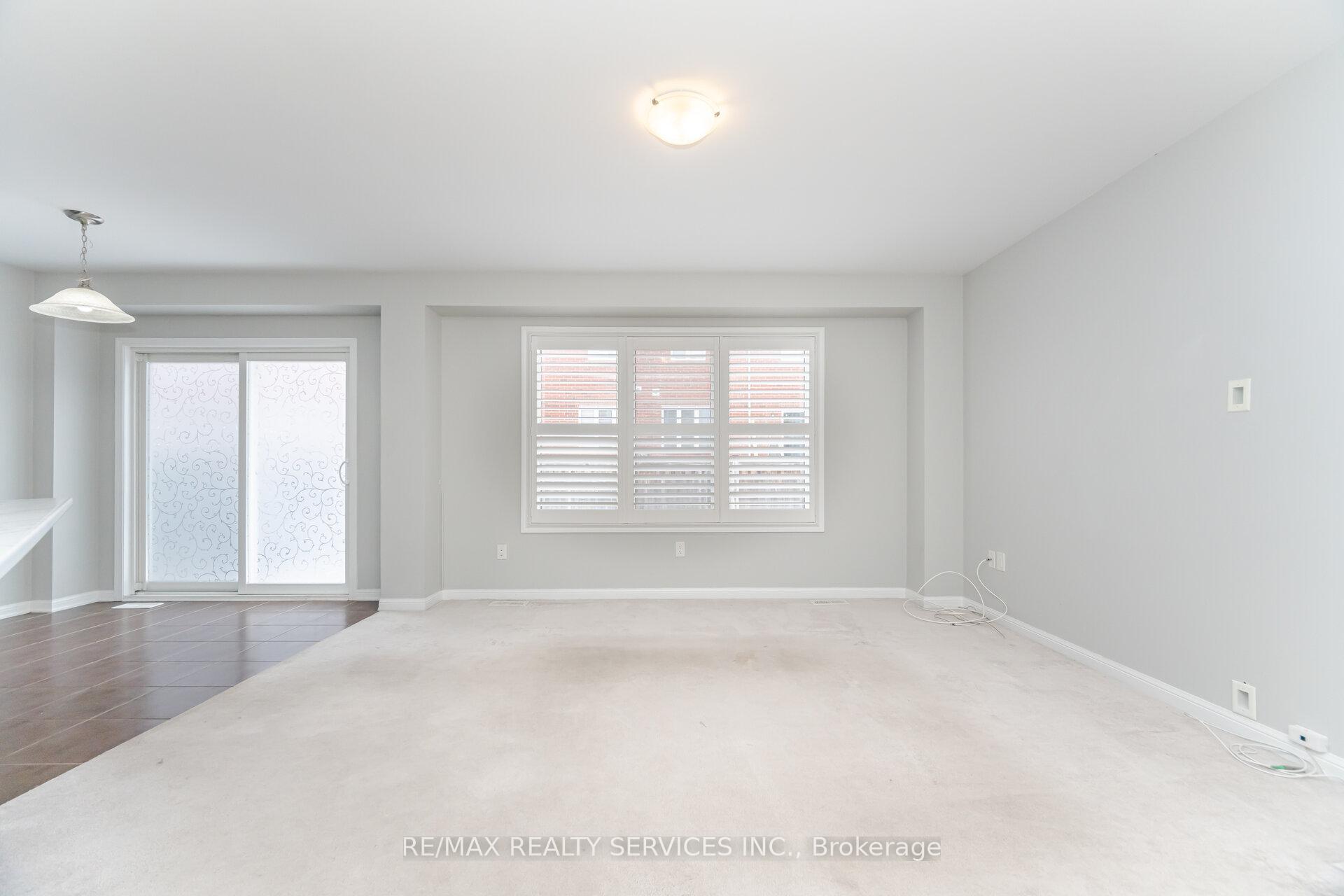 Photo 12 of 278 Gleave Terrace, Milton, Harrison — HOMEH