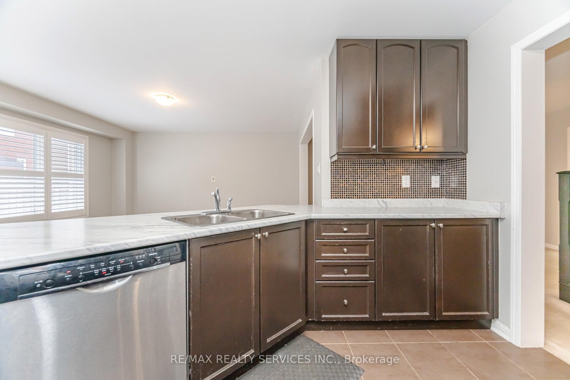 Photo 20 of 278 Gleave Terrace, Milton, Harrison — HOMEH
