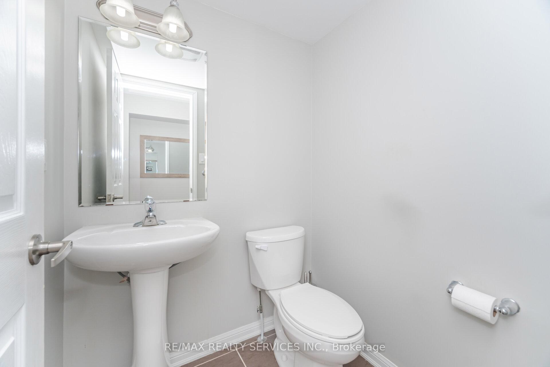 Photo 24 of 278 Gleave Terrace, Milton, Harrison — HOMEH