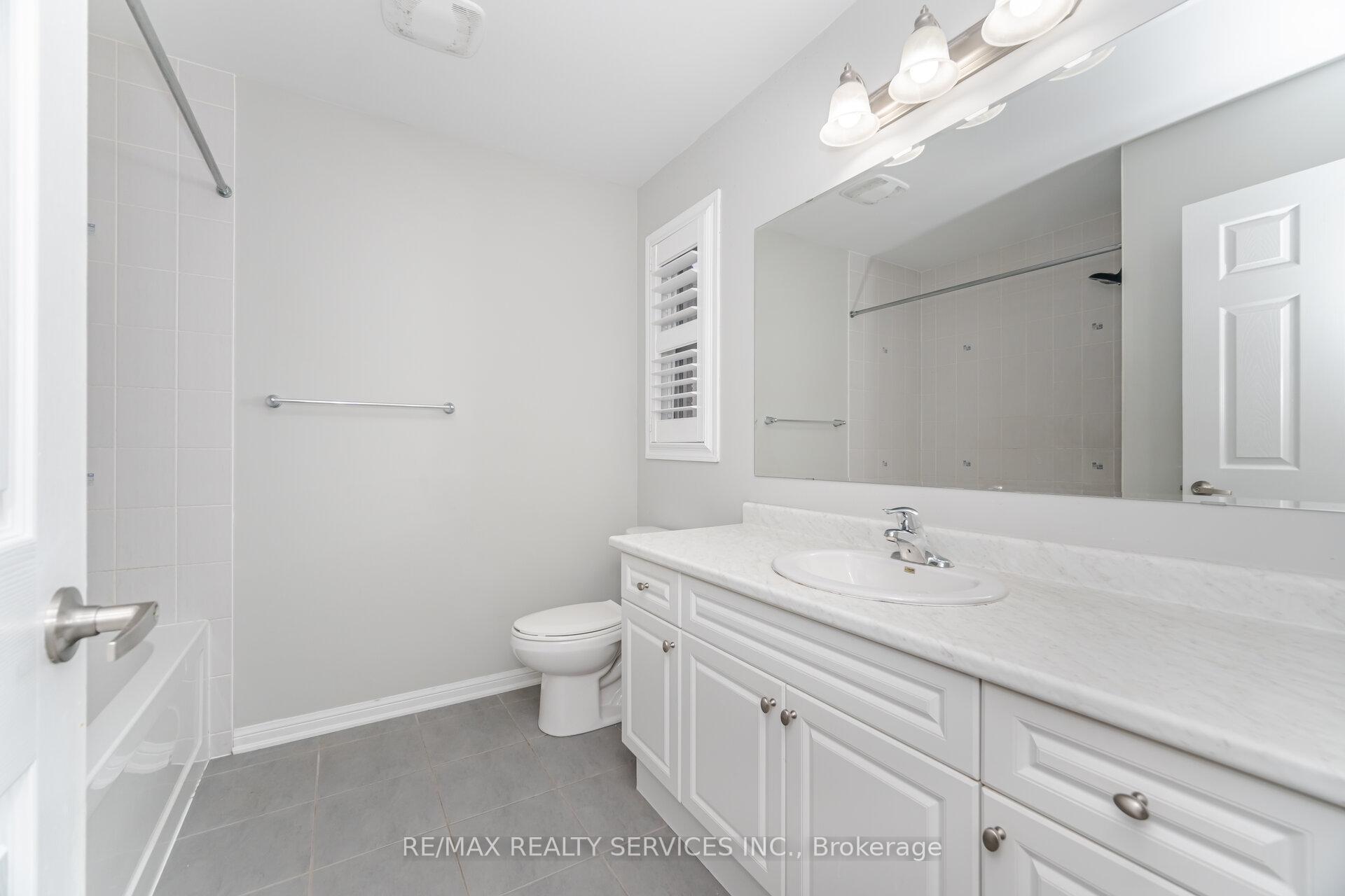 Photo 41 of 278 Gleave Terrace, Milton, Harrison — HOMEH