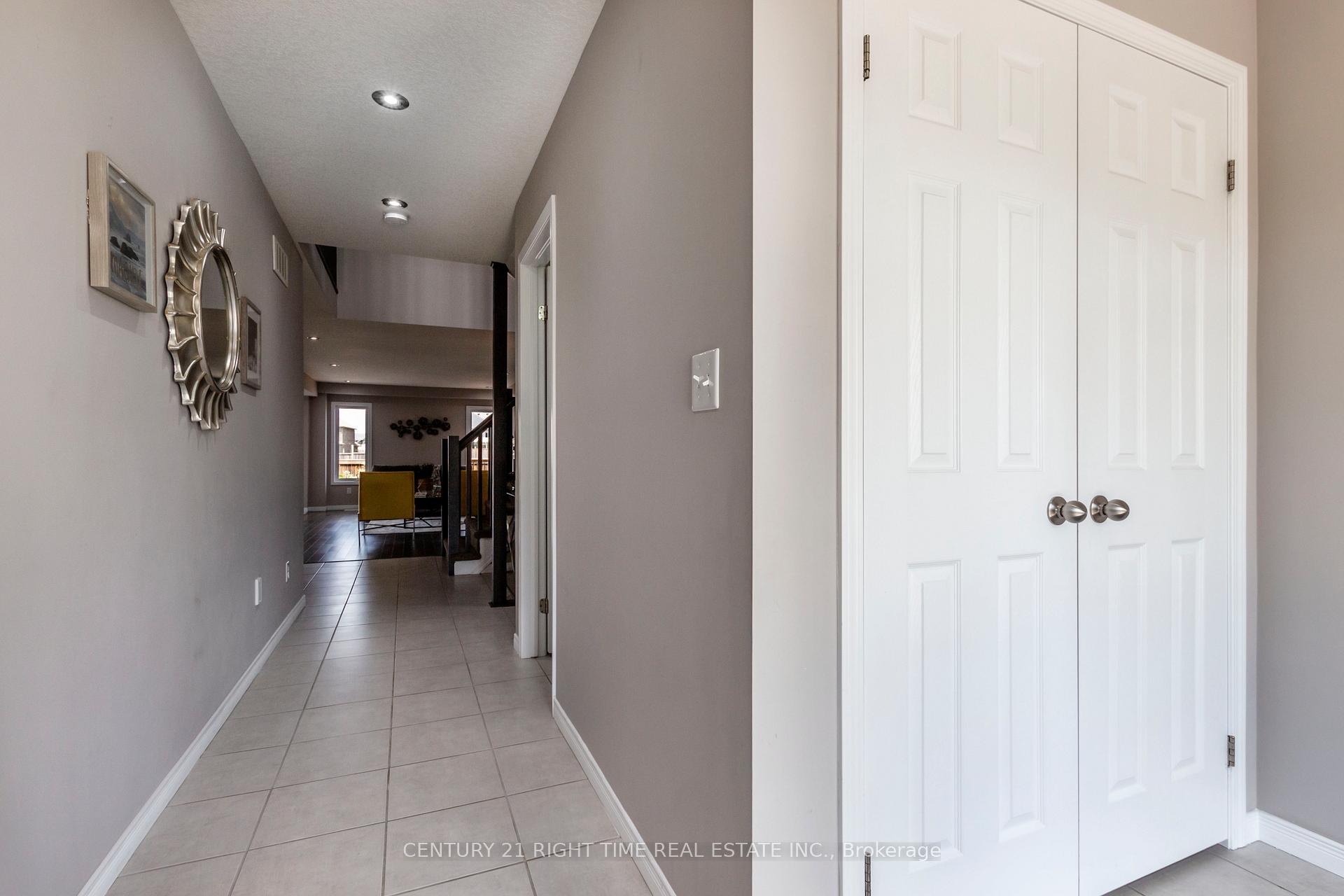 Photo 6 of 508 Netherwood Crescent, Kitchener — HOMEH