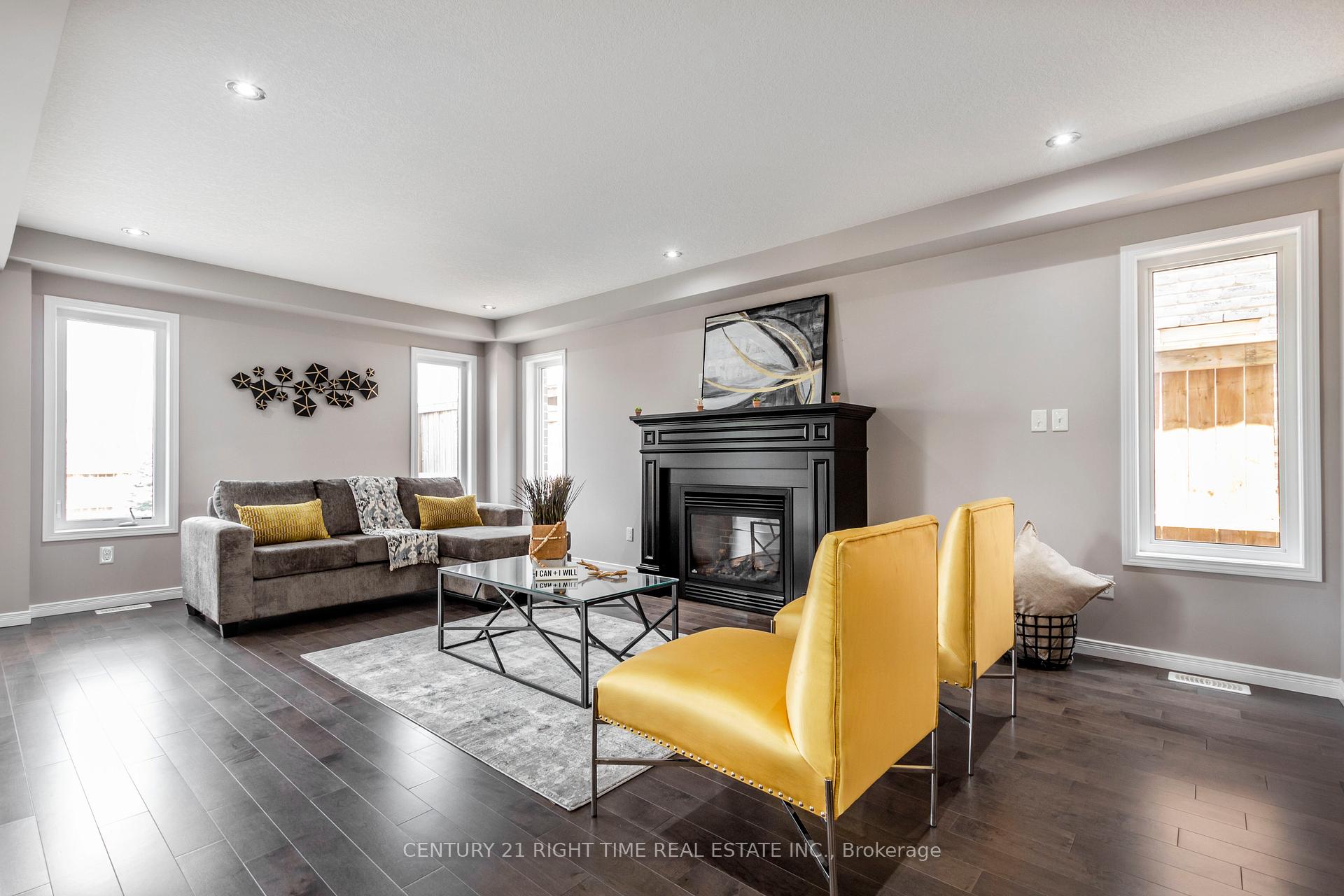 Photo 8 of 508 Netherwood Crescent, Kitchener — HOMEH