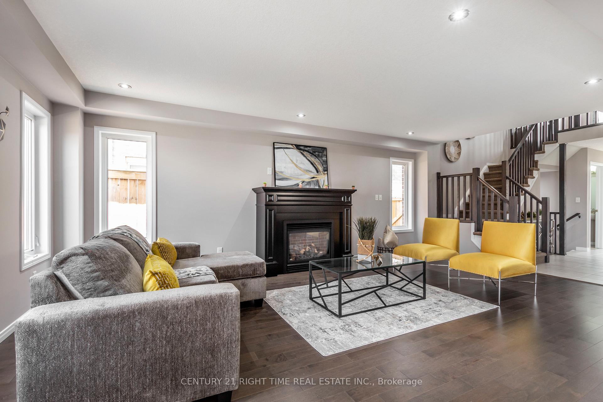 Photo 9 of 508 Netherwood Crescent, Kitchener — HOMEH