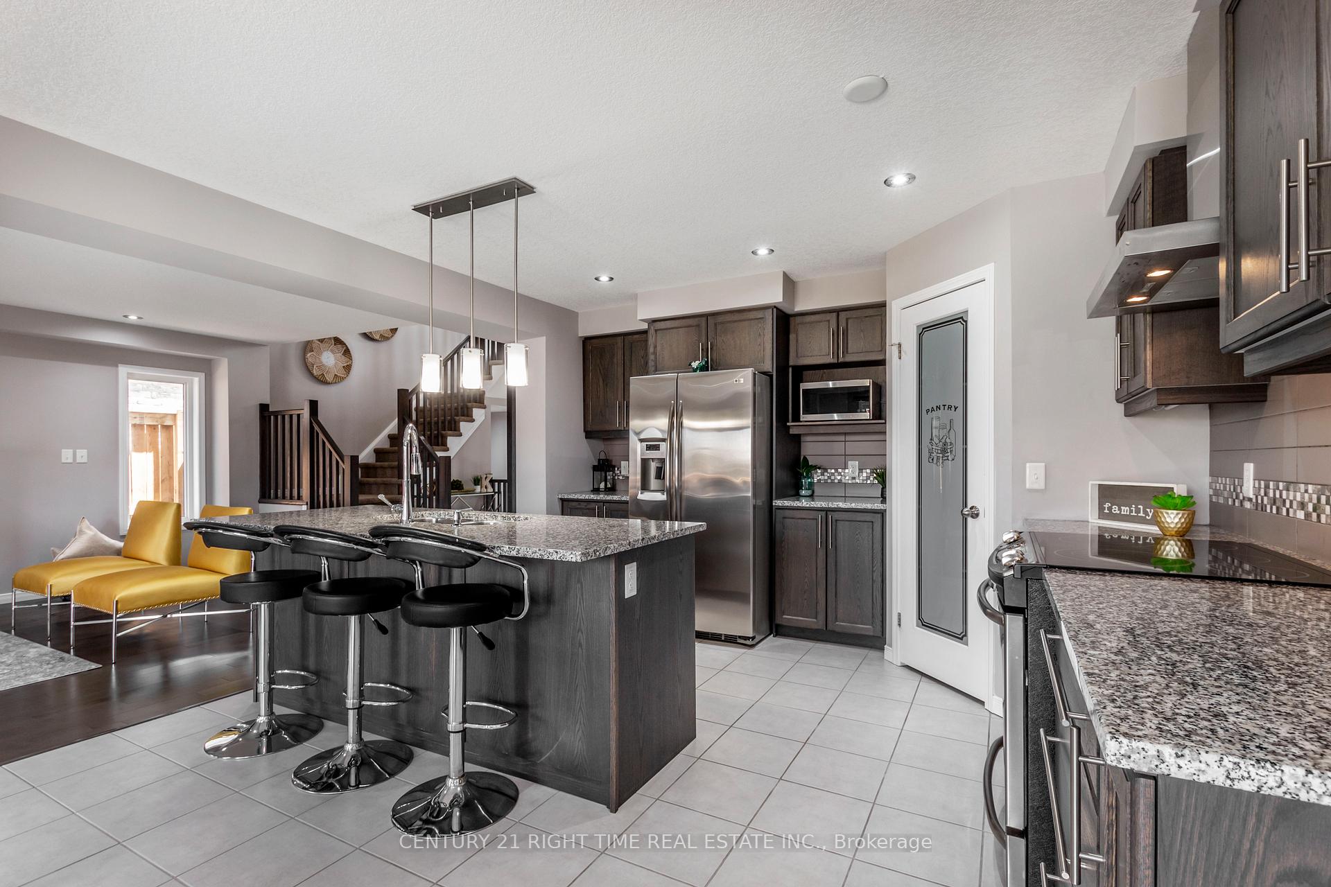 Photo 15 of 508 Netherwood Crescent, Kitchener — HOMEH