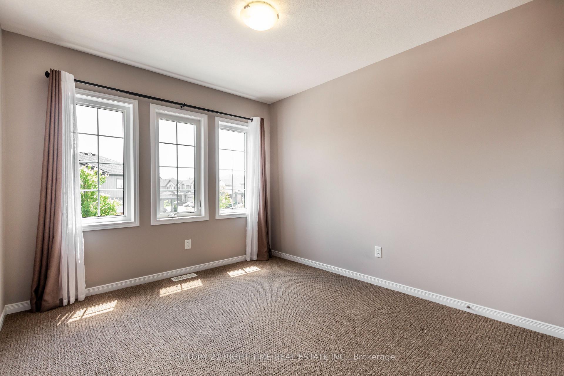 Photo 22 of 508 Netherwood Crescent, Kitchener — HOMEH