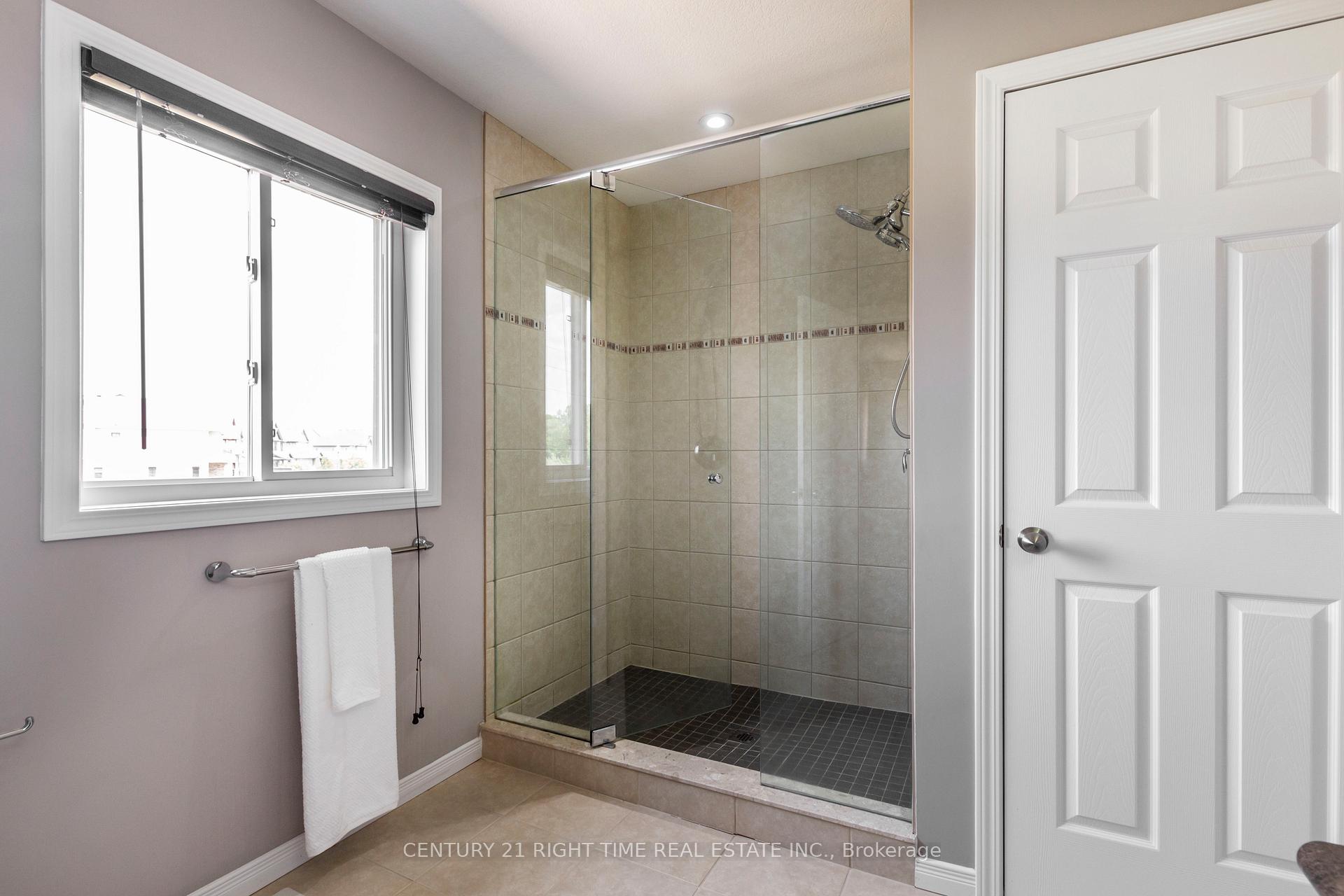 Photo 30 of 508 Netherwood Crescent, Kitchener — HOMEH