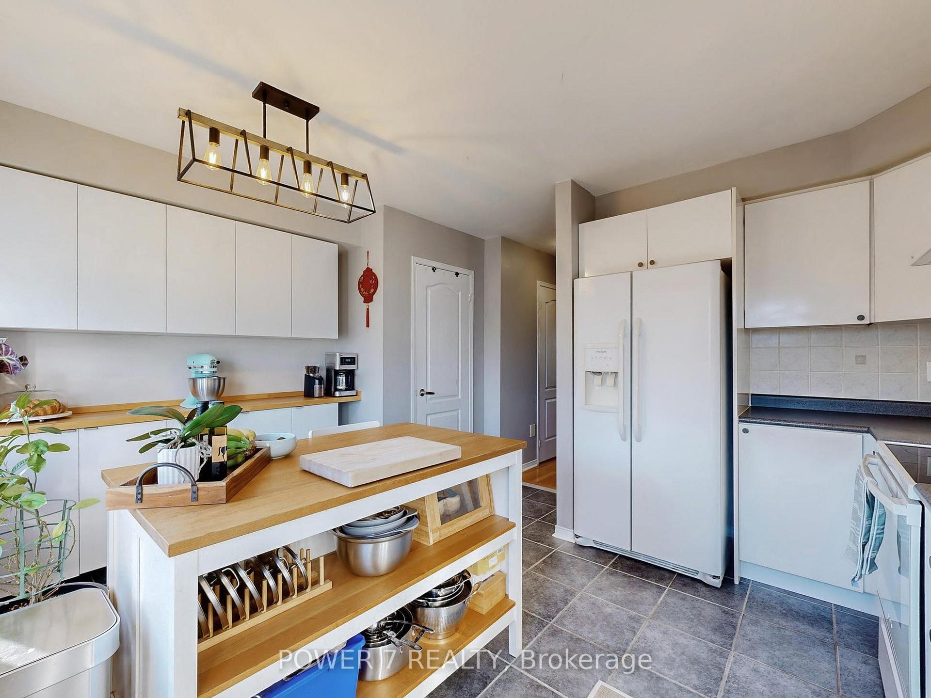 Photo 14 of 379 White's Hill Avenue, Markham, Cornell — HOMEH