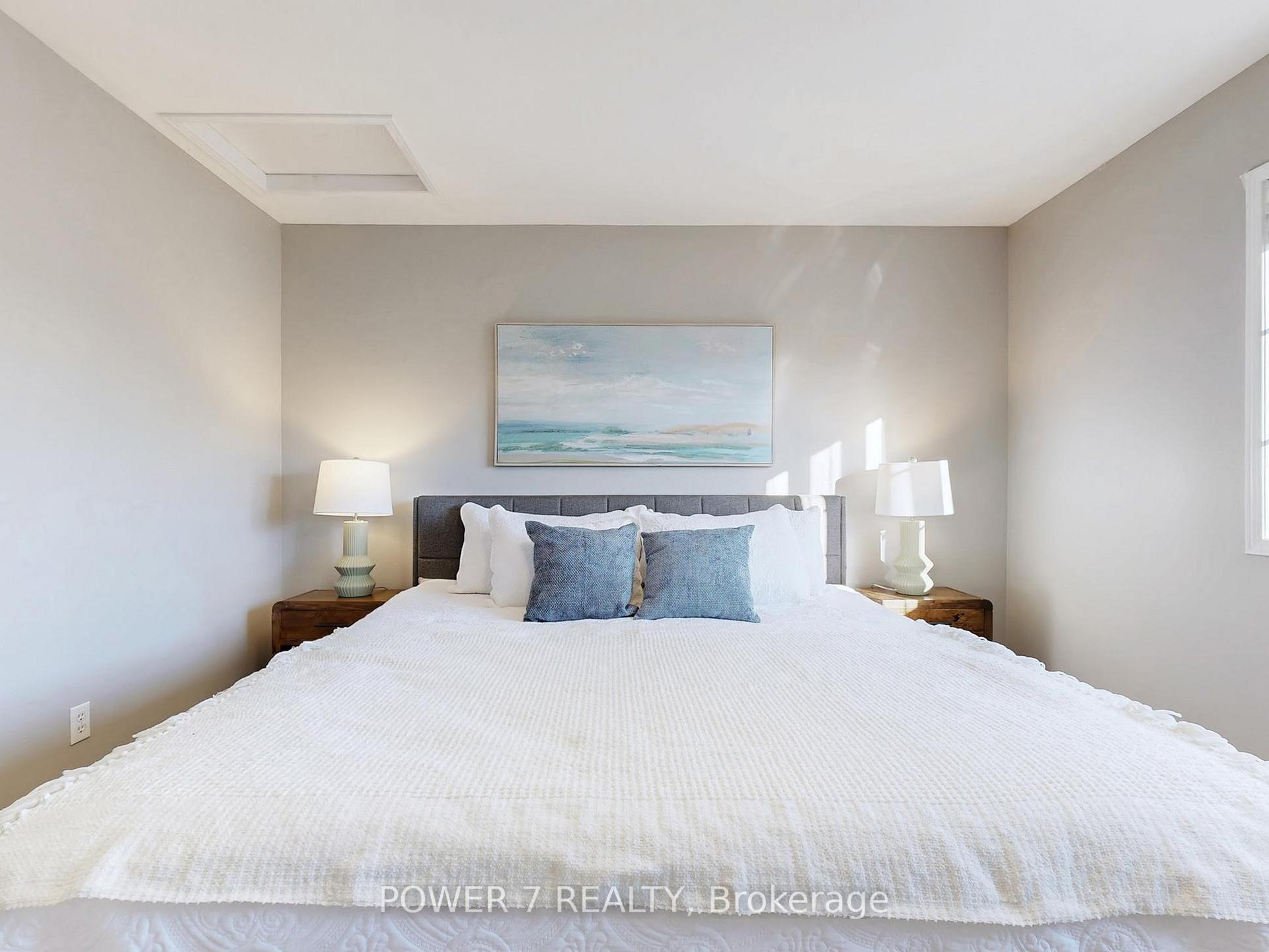 Photo 24 of 379 White's Hill Avenue, Markham, Cornell — HOMEH