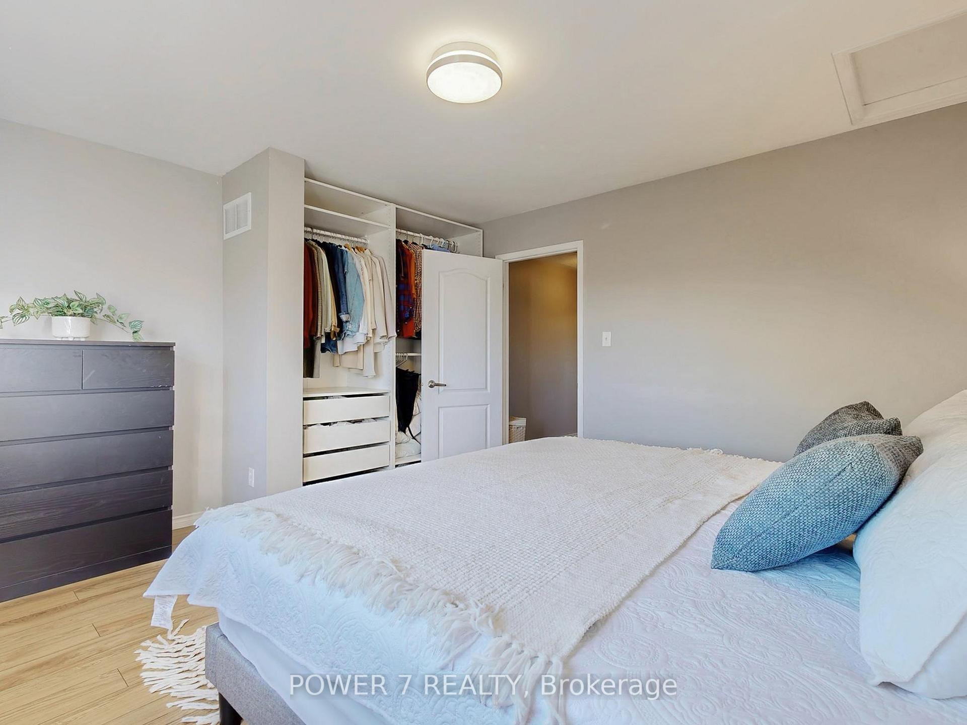 Photo 26 of 379 White's Hill Avenue, Markham, Cornell — HOMEH