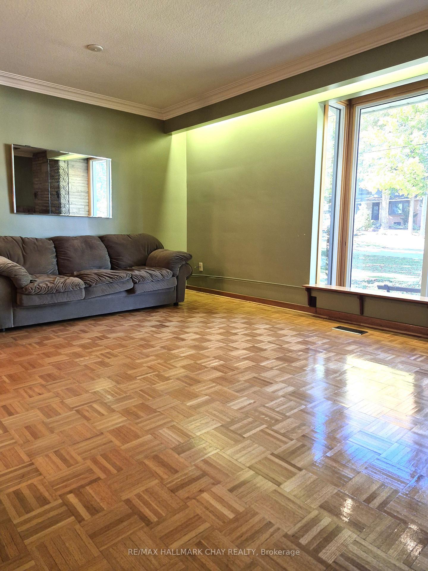 Photo 6 of 1005 Ingram Crescent, Midland — HOMEH