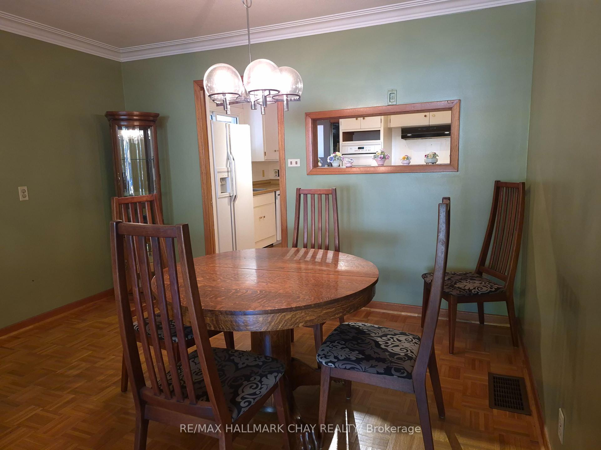 Photo 7 of 1005 Ingram Crescent, Midland — HOMEH