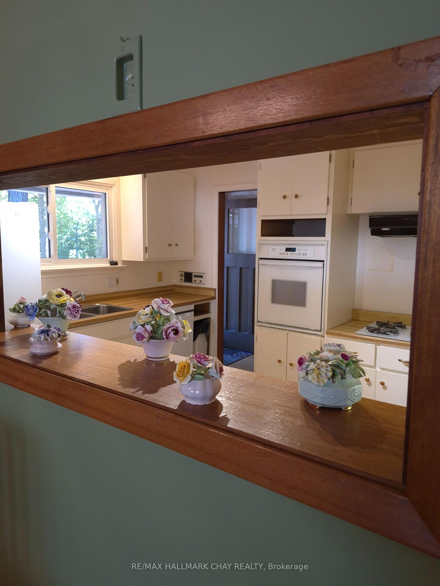 Photo 13 of 1005 Ingram Crescent, Midland — HOMEH
