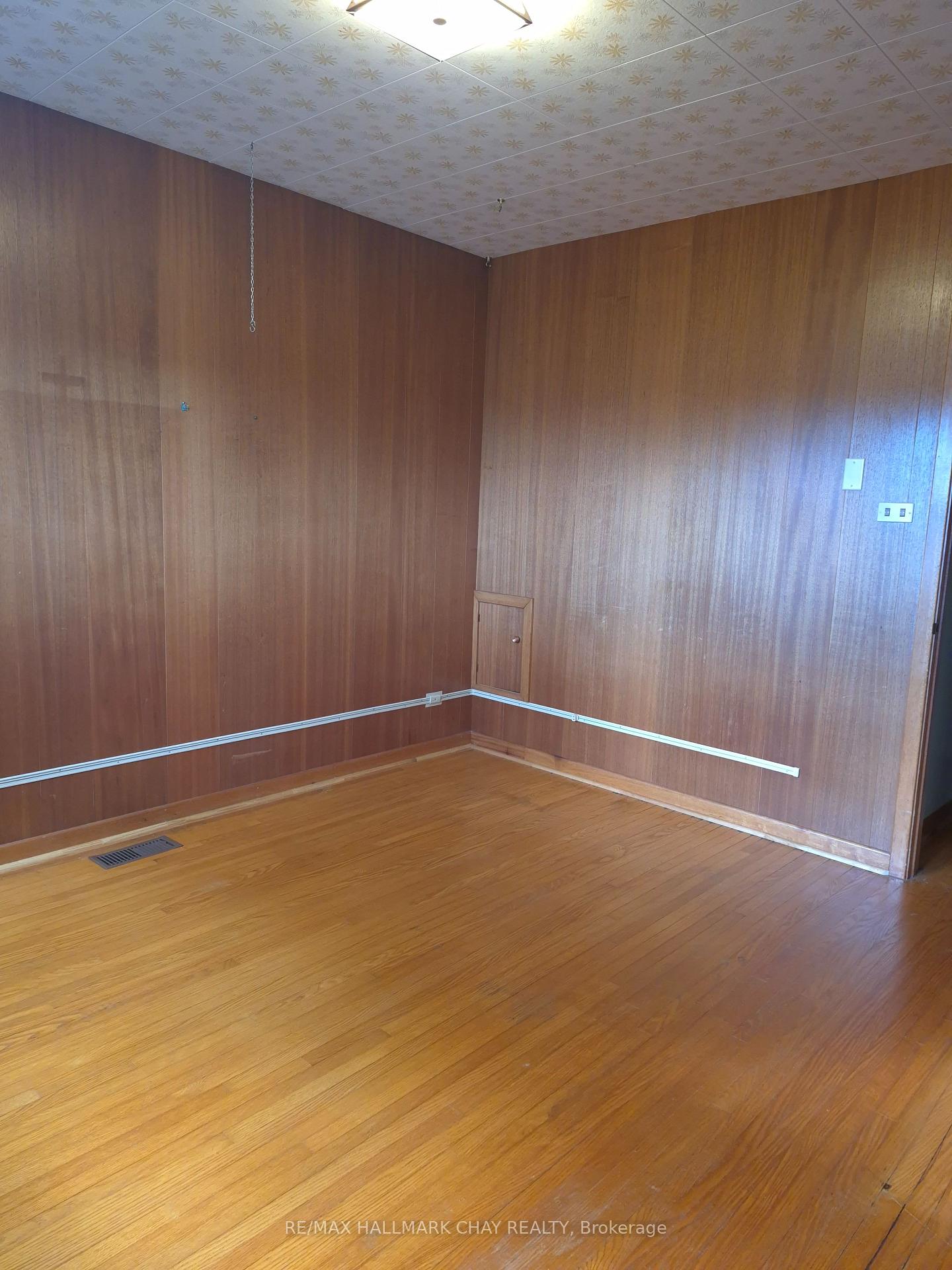 Photo 23 of 1005 Ingram Crescent, Midland — HOMEH