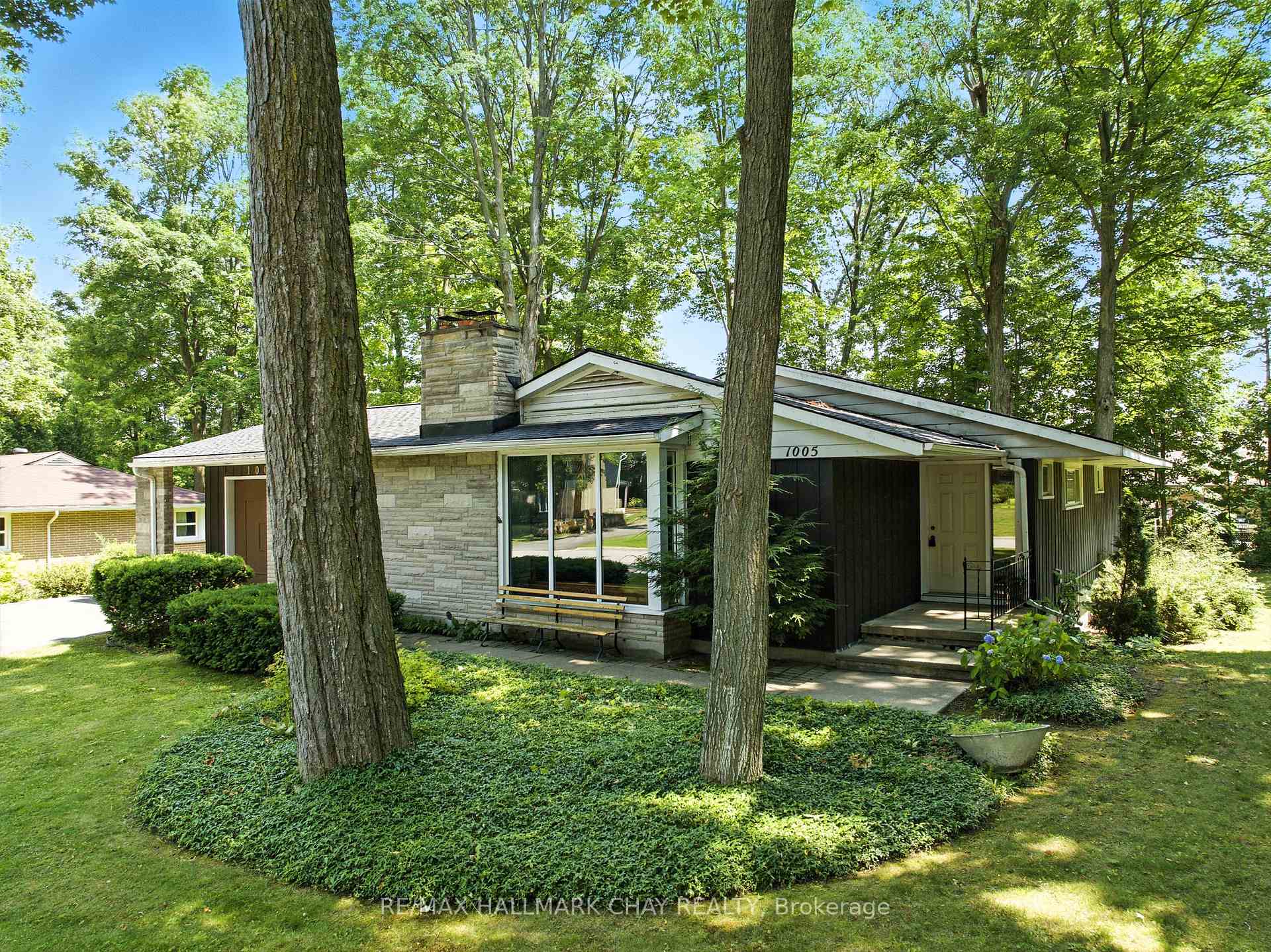 Photo 38 of 1005 Ingram Crescent, Midland — HOMEH
