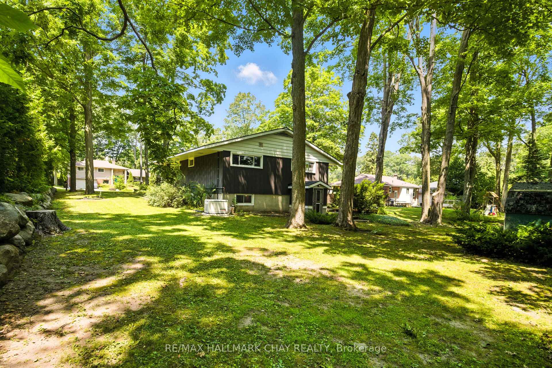 Photo 40 of 1005 Ingram Crescent, Midland — HOMEH