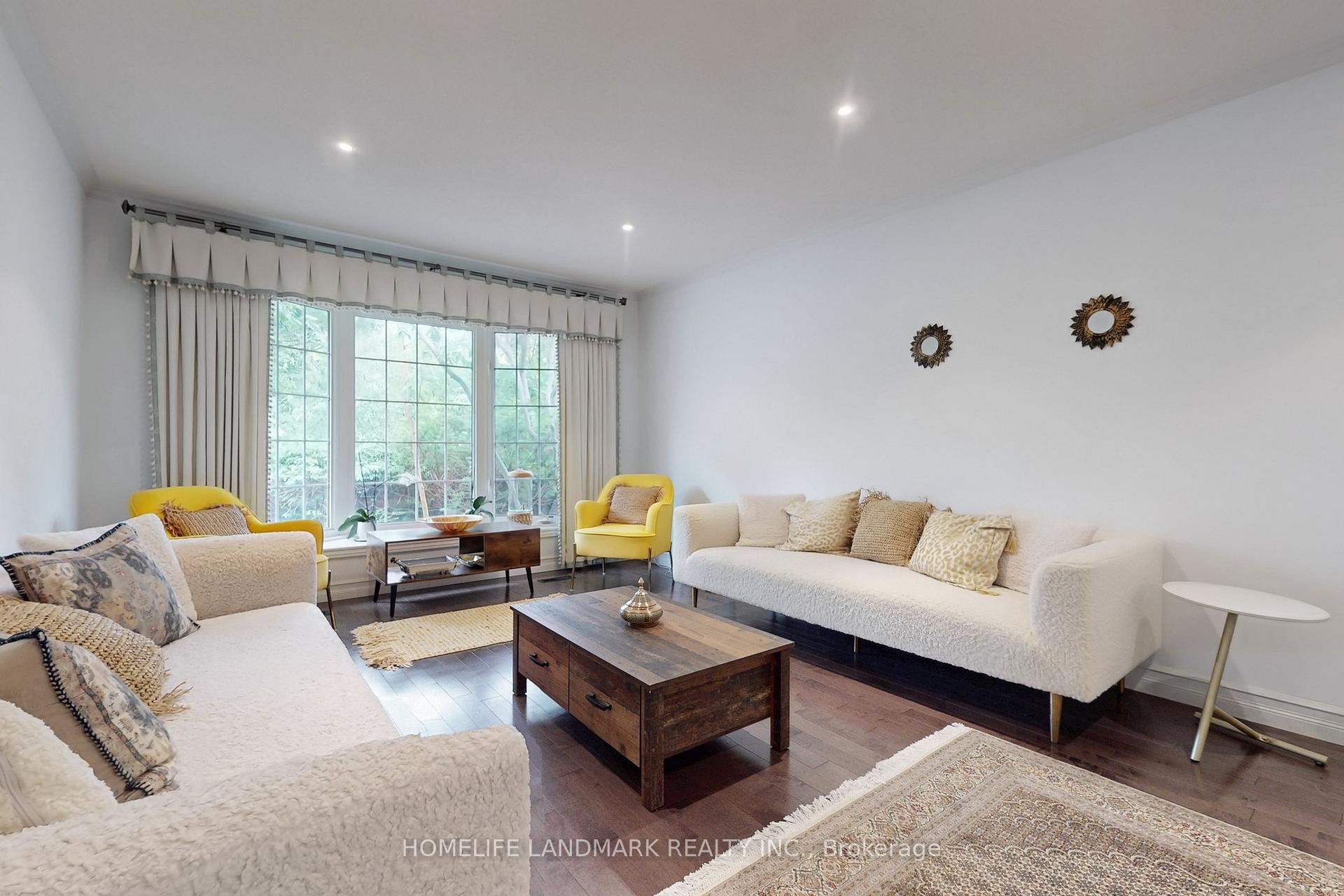 Photo 2 of 105 Willowbrook Road, Markham, Aileen-Willowbrook — HOMEH