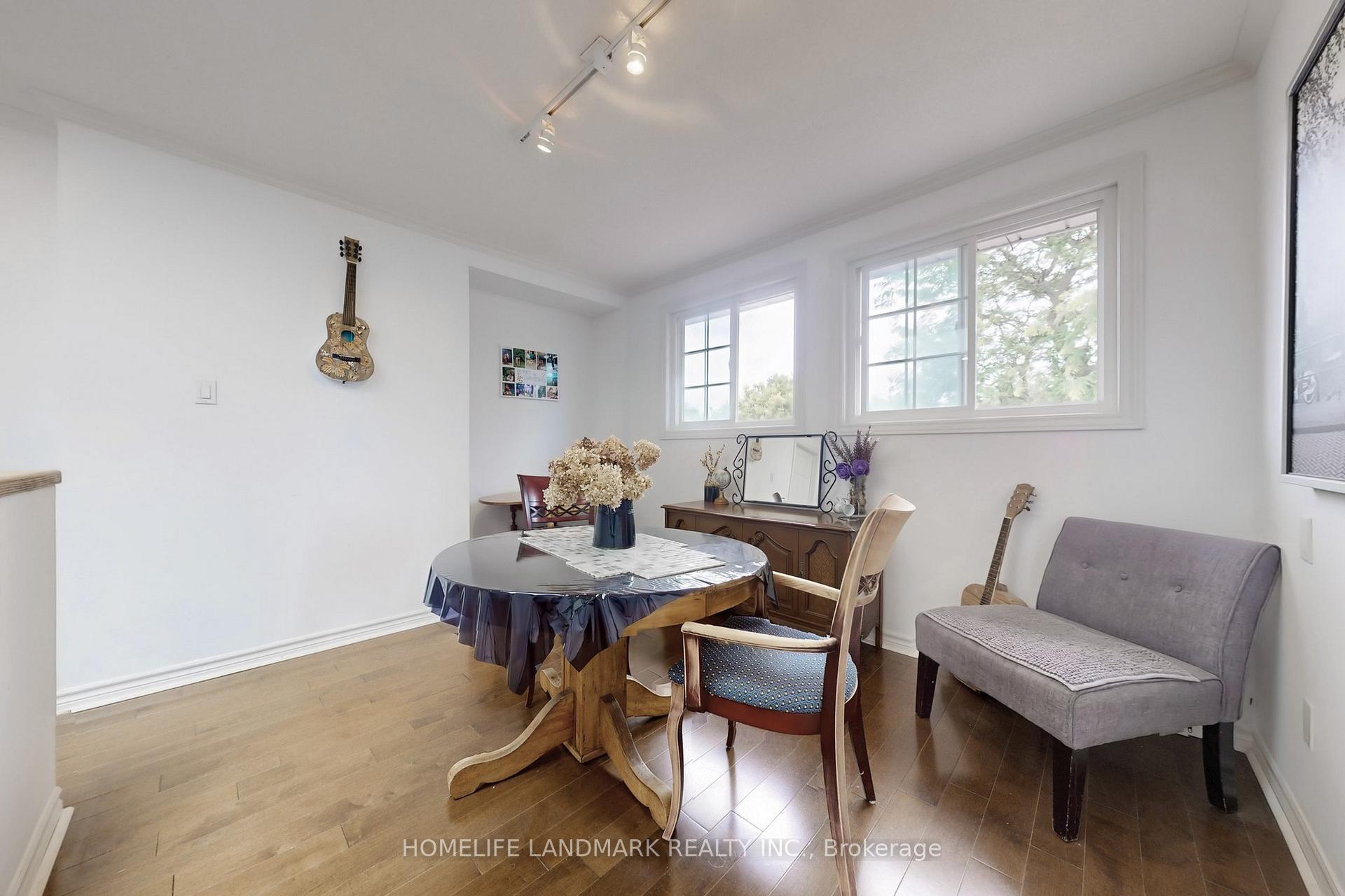 Photo 13 of 105 Willowbrook Road, Markham, Aileen-Willowbrook — HOMEH