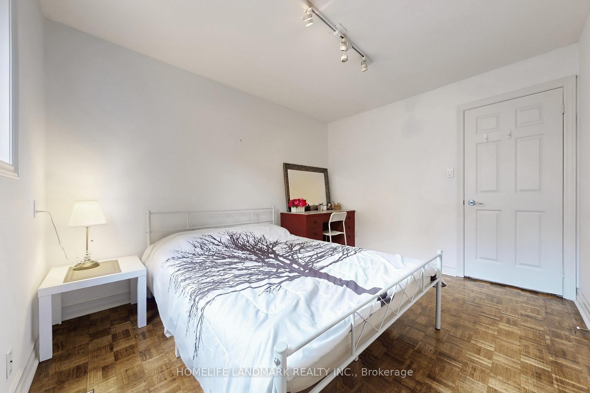 Photo 17 of 105 Willowbrook Road, Markham, Aileen-Willowbrook — HOMEH