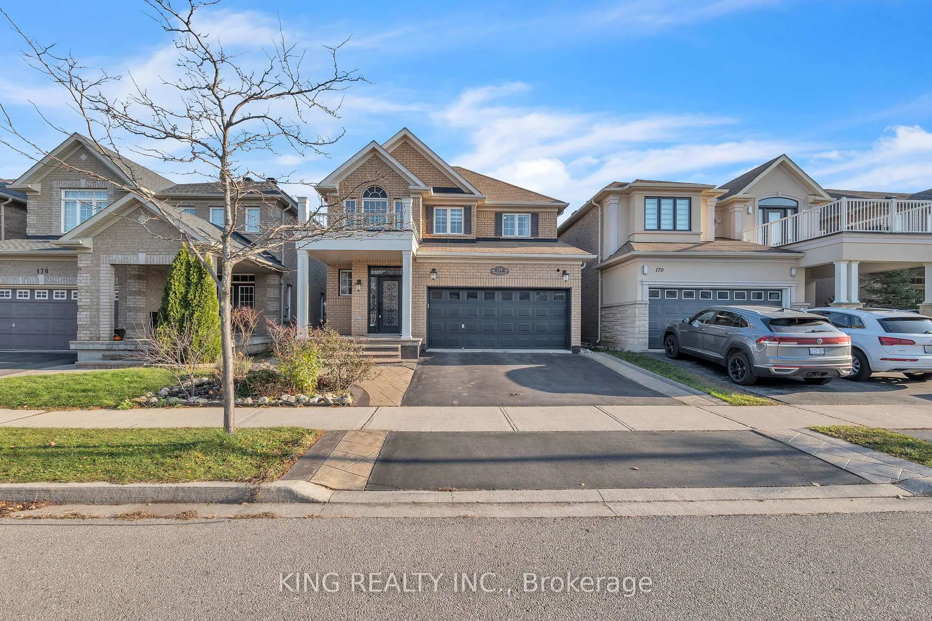 Photo 1 of 174 Minto Crescent, Milton, Willmott — HOMEH