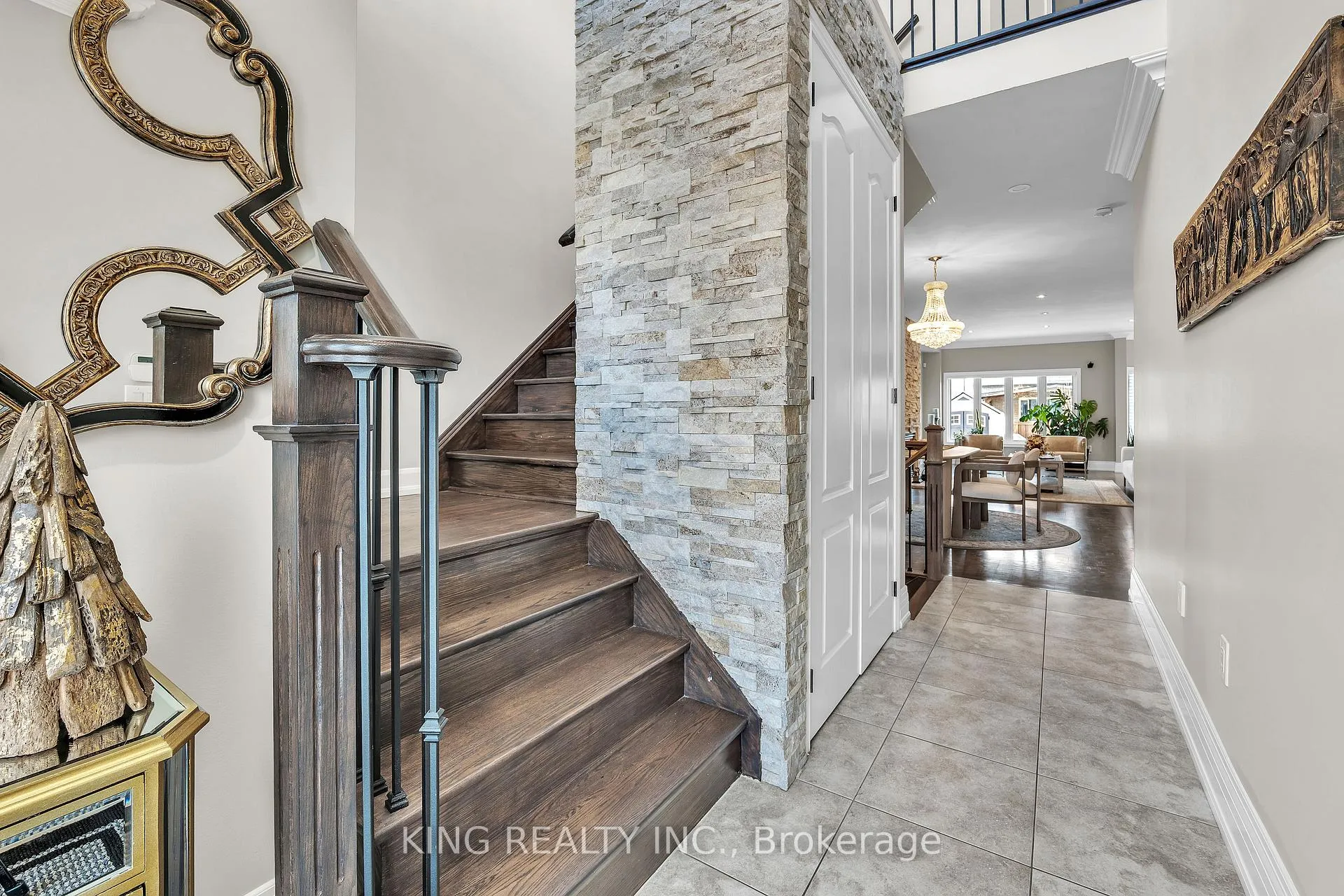 Photo 6 of 174 Minto Crescent, Milton, Willmott — HOMEH