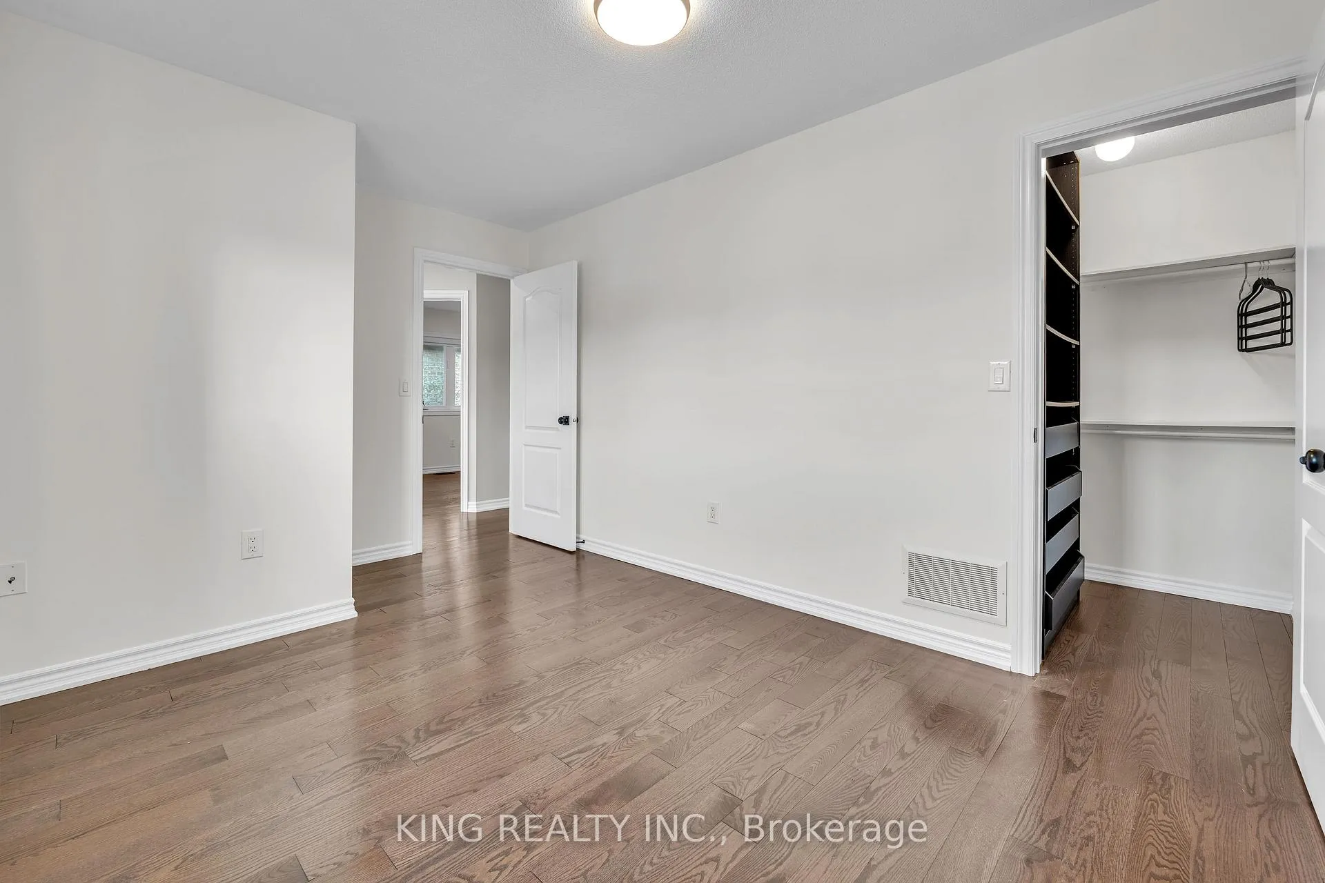 Photo 25 of 174 Minto Crescent, Milton, Willmott — HOMEH