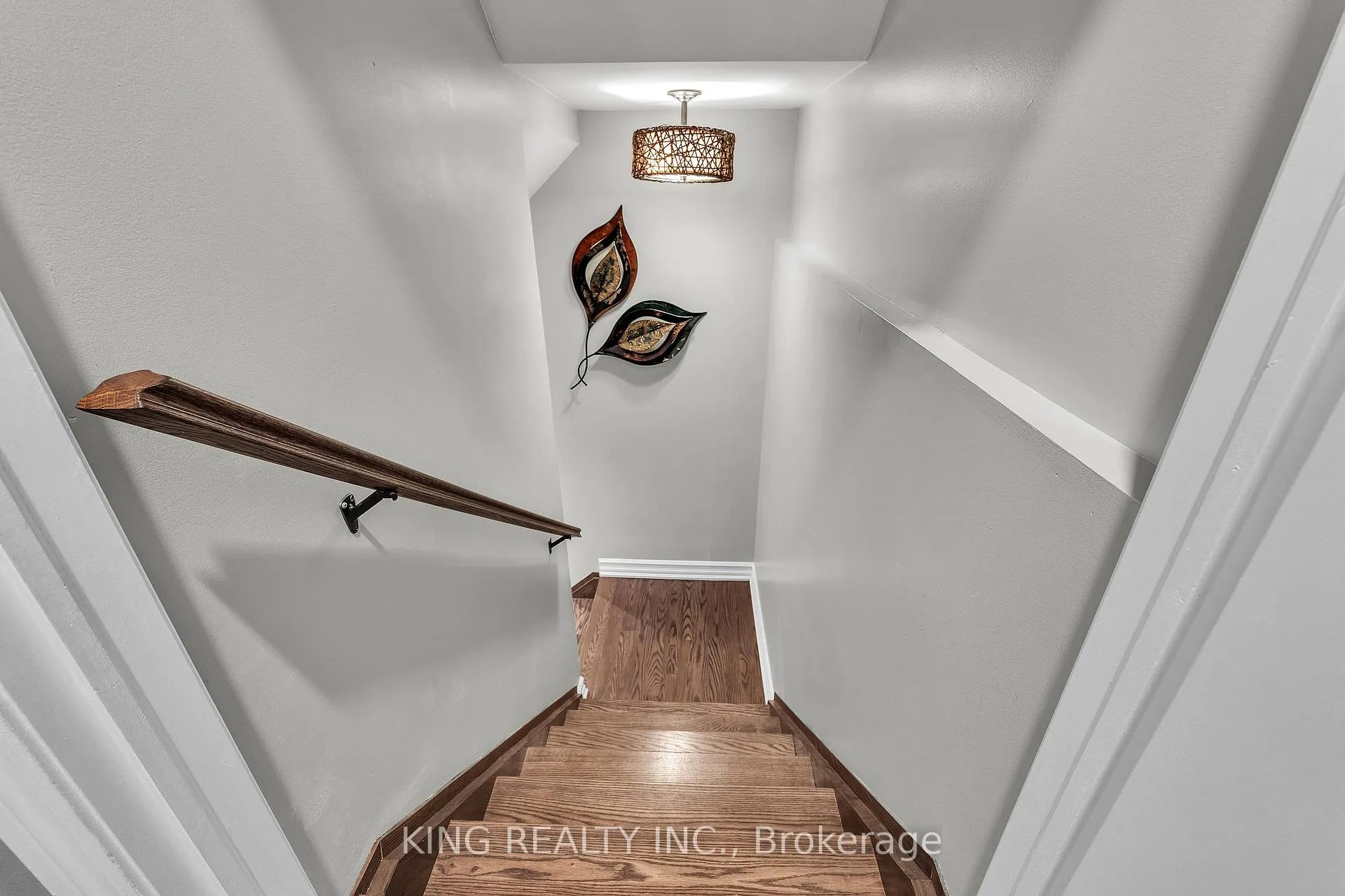 Photo 34 of 174 Minto Crescent, Milton, Willmott — HOMEH
