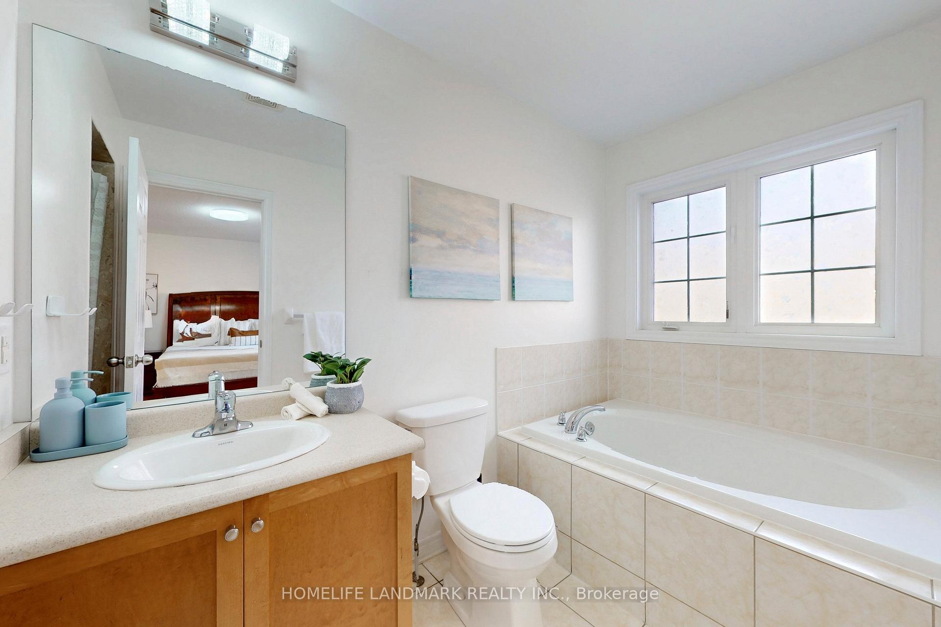 Photo 24 of 123 Fimco Crescent, Markham, Greensborough — HOMEH