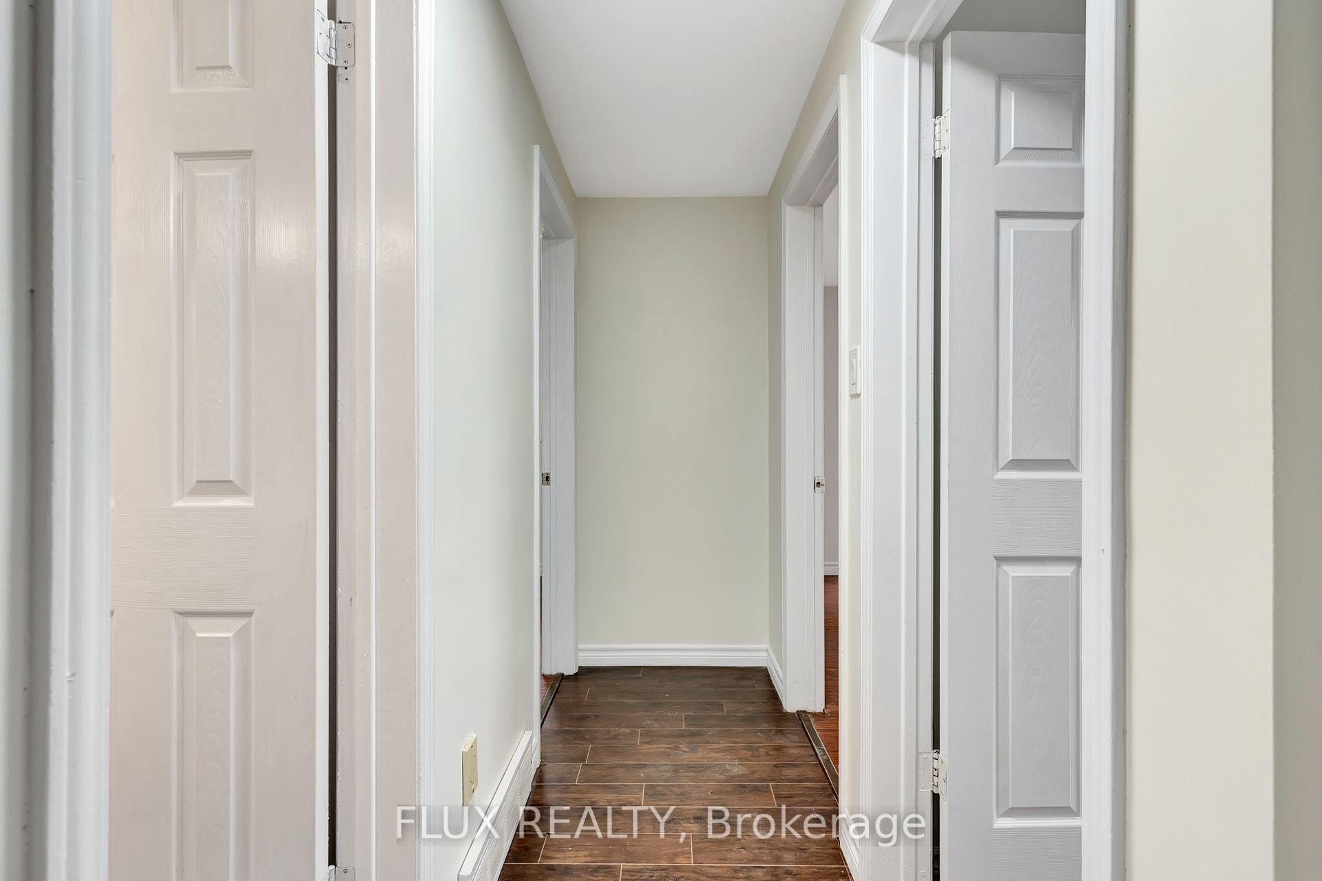 Photo 13 of 8 Mayfair Court, Kitchener — HOMEH