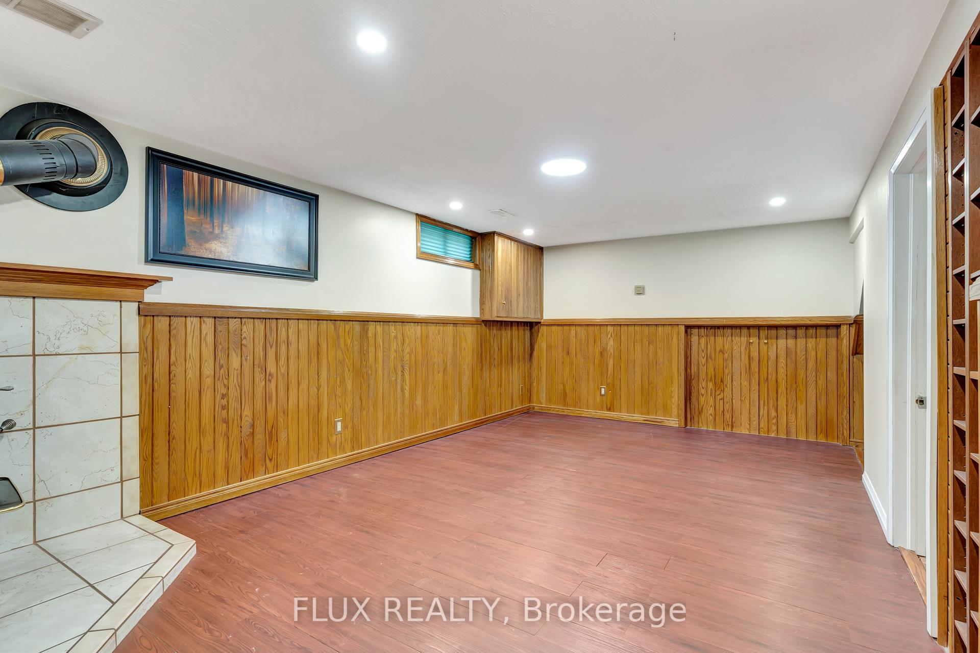 Photo 26 of 8 Mayfair Court, Kitchener — HOMEH