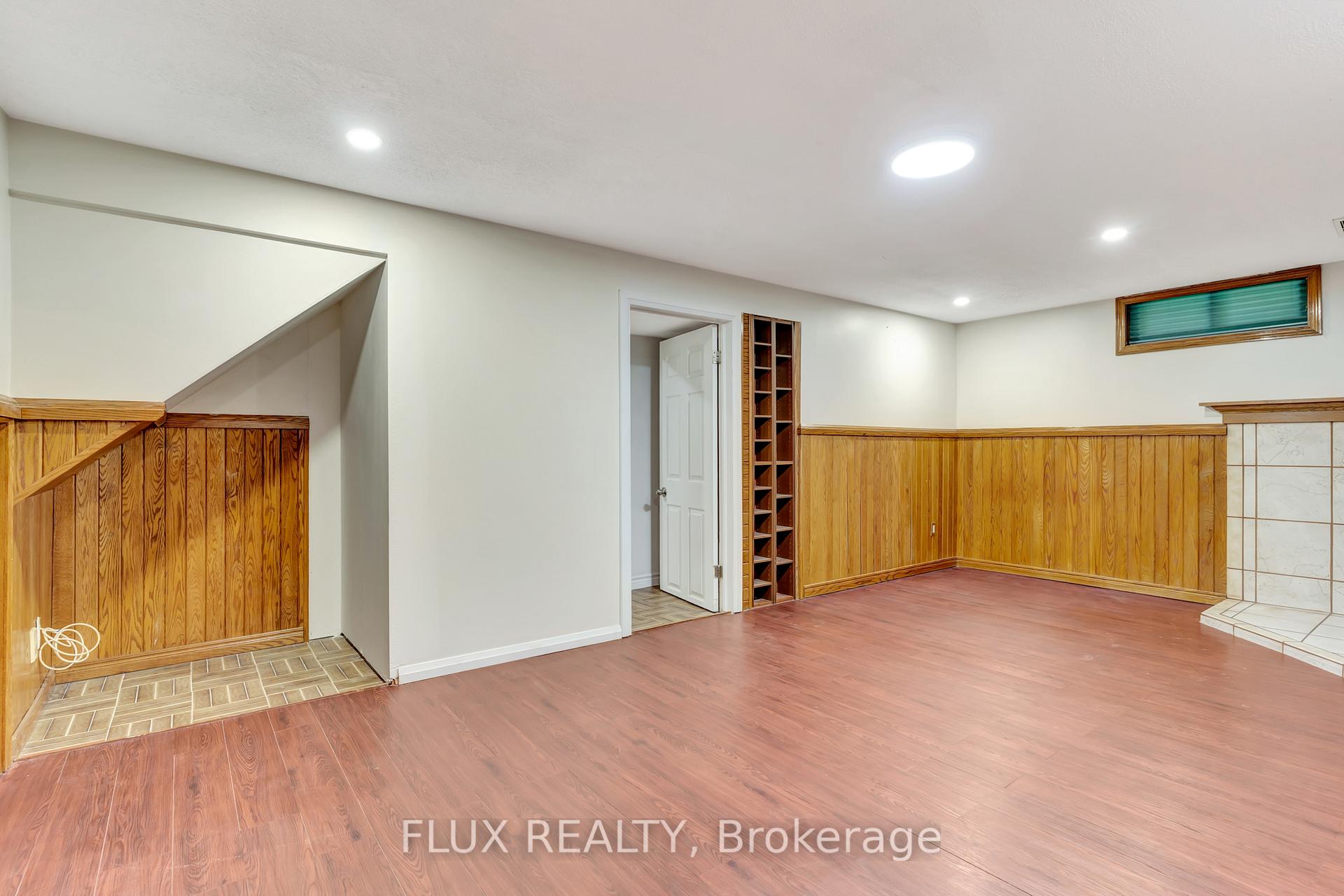 Photo 27 of 8 Mayfair Court, Kitchener — HOMEH