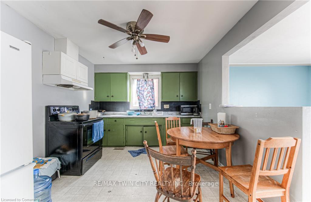 Photo 11 of 486 Highland Road E, Kitchener, Southdale — HOMEH