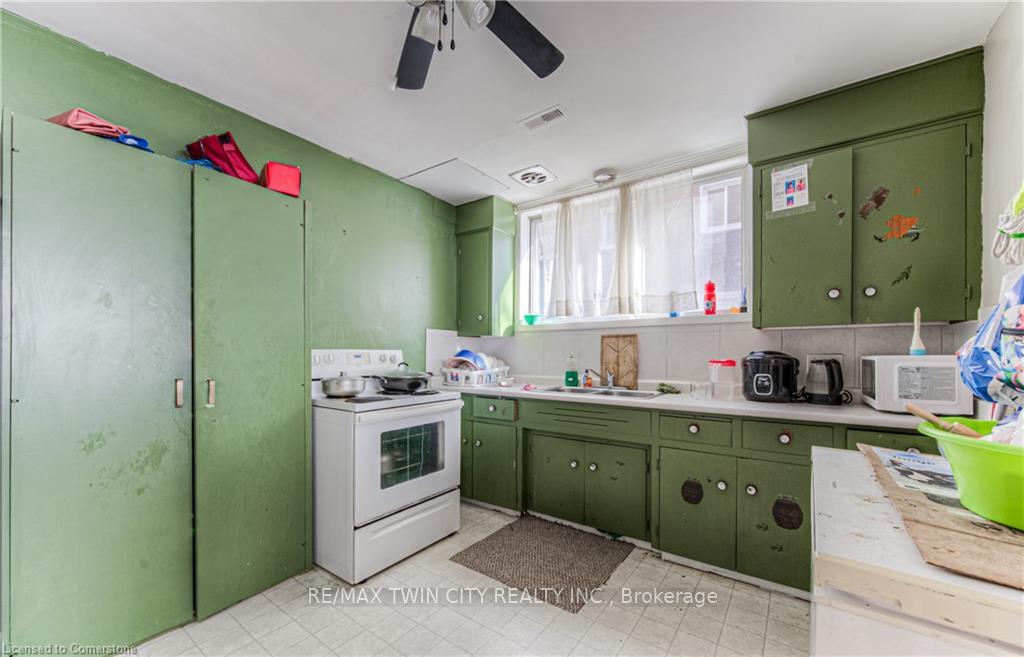 Photo 19 of 486 Highland Road E, Kitchener, Southdale — HOMEH